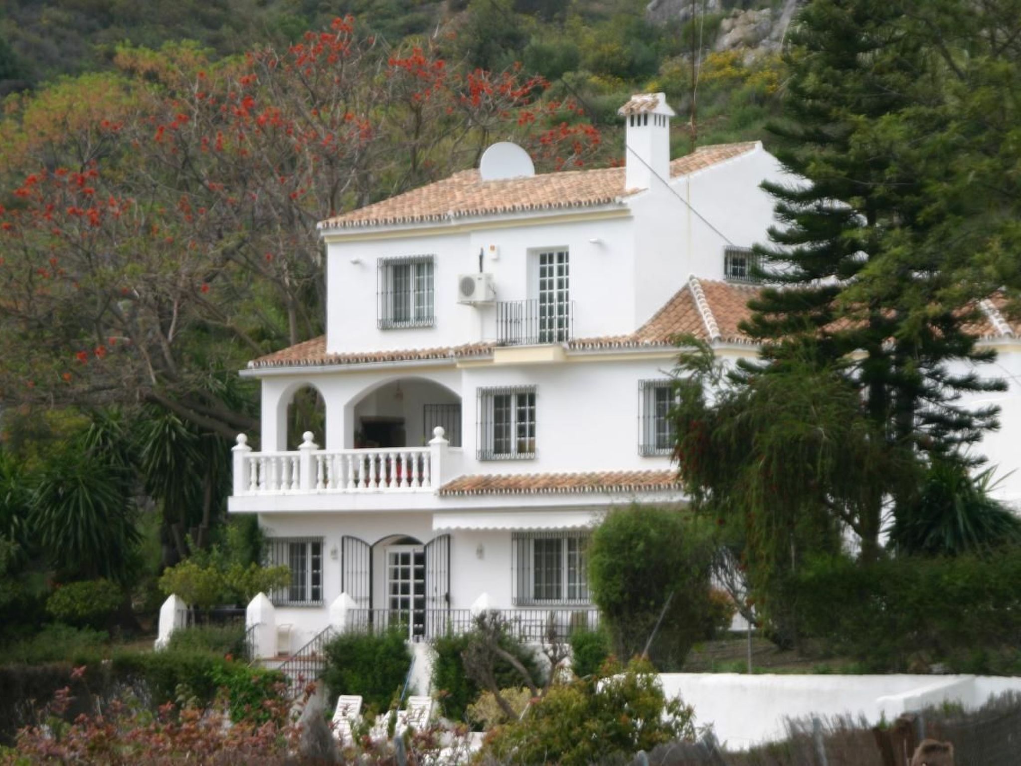 Villa La Recalada mit Privatpool-Drinnen