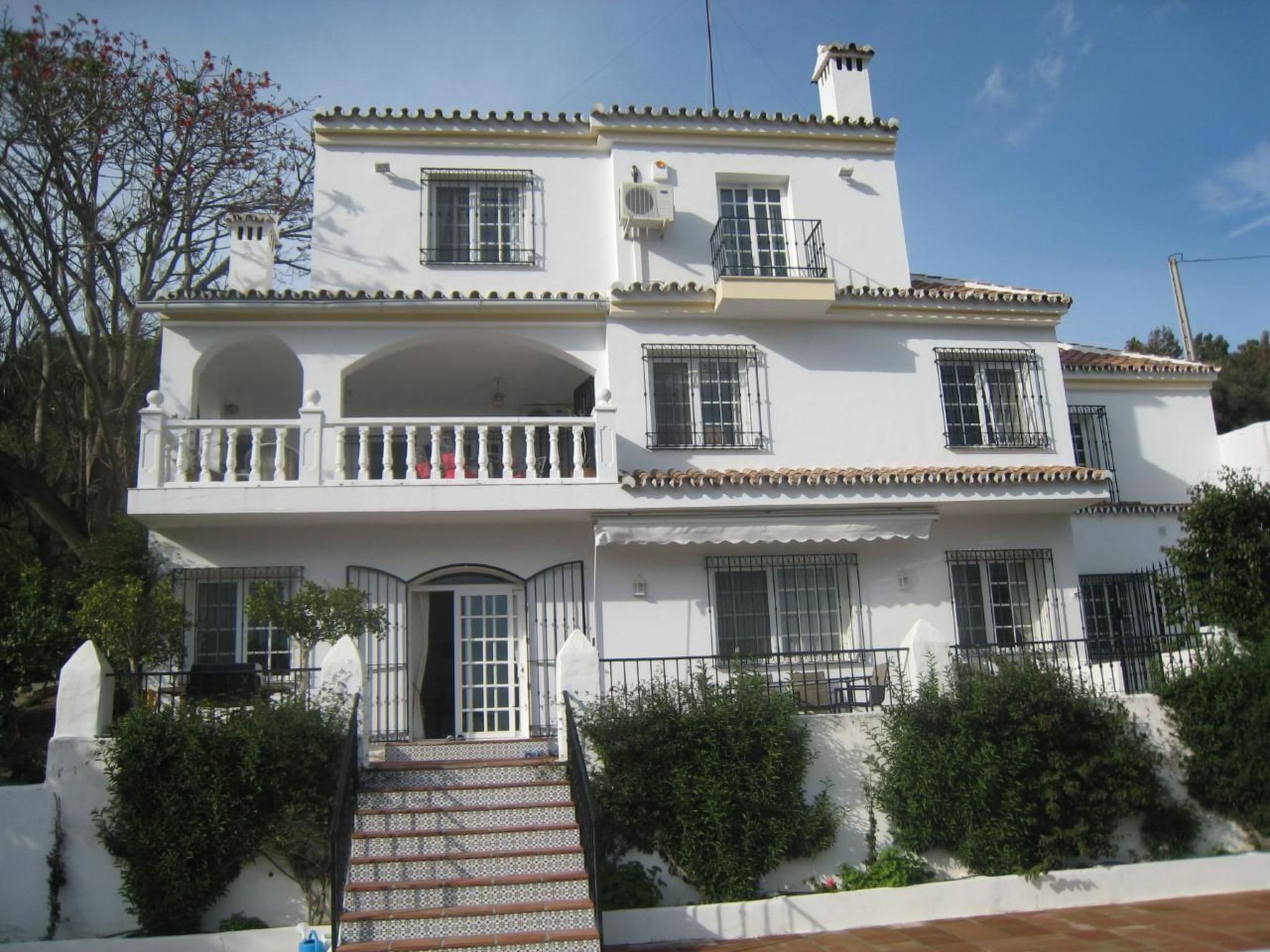 Villa La Recalada mit Privatpool-Drinnen