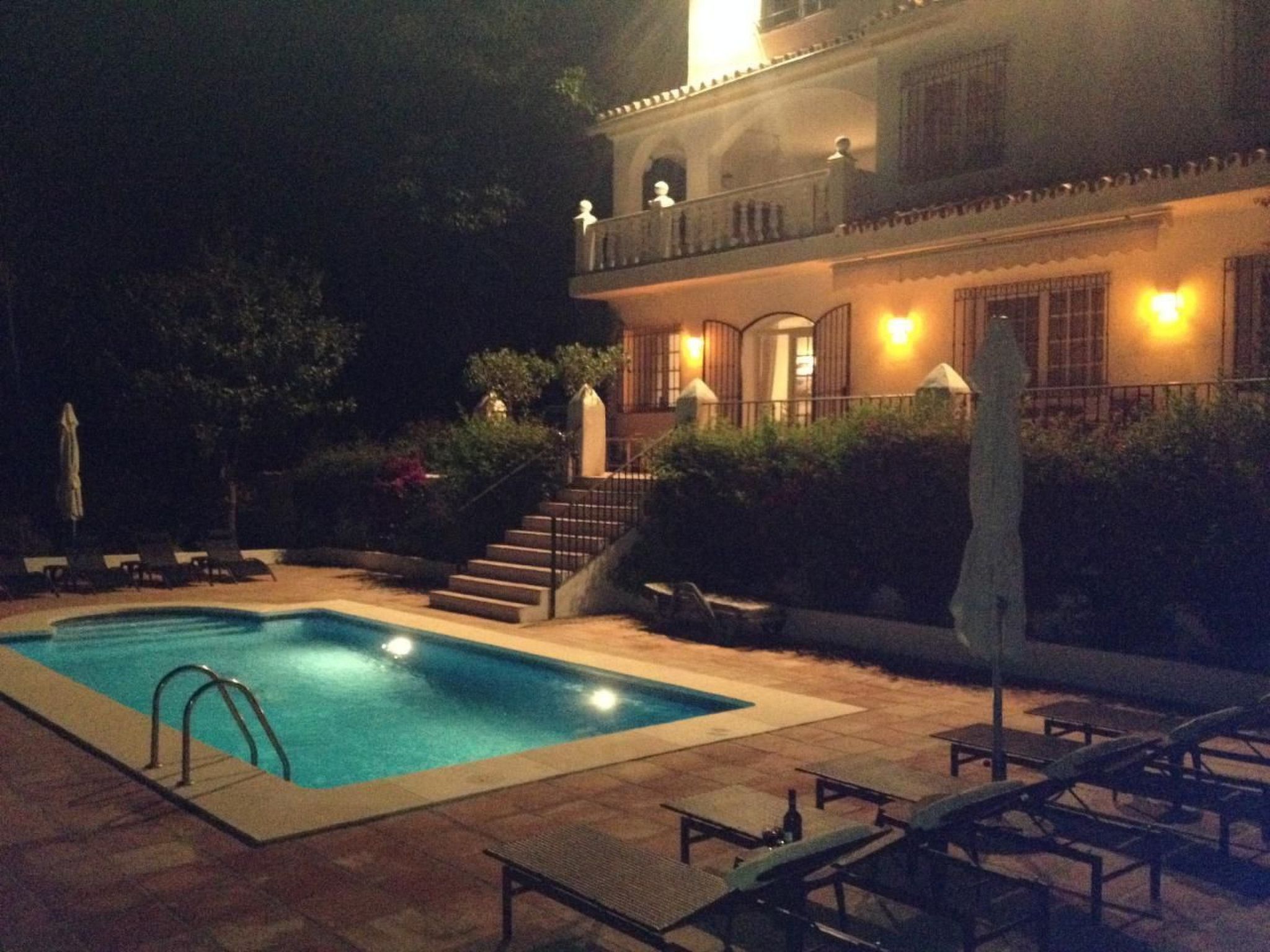 Villa La Recalada mit Privatpool-Drinnen