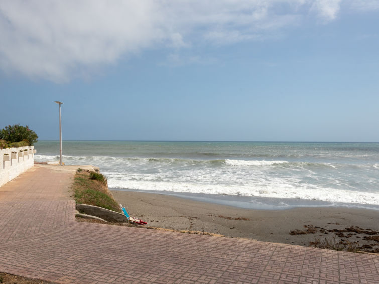 Photo of Arena Beach 1st Line Family Retreat