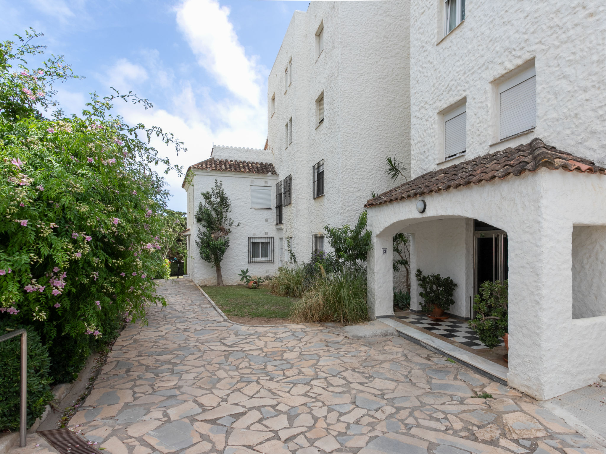 Photo of First Line Arena Beach