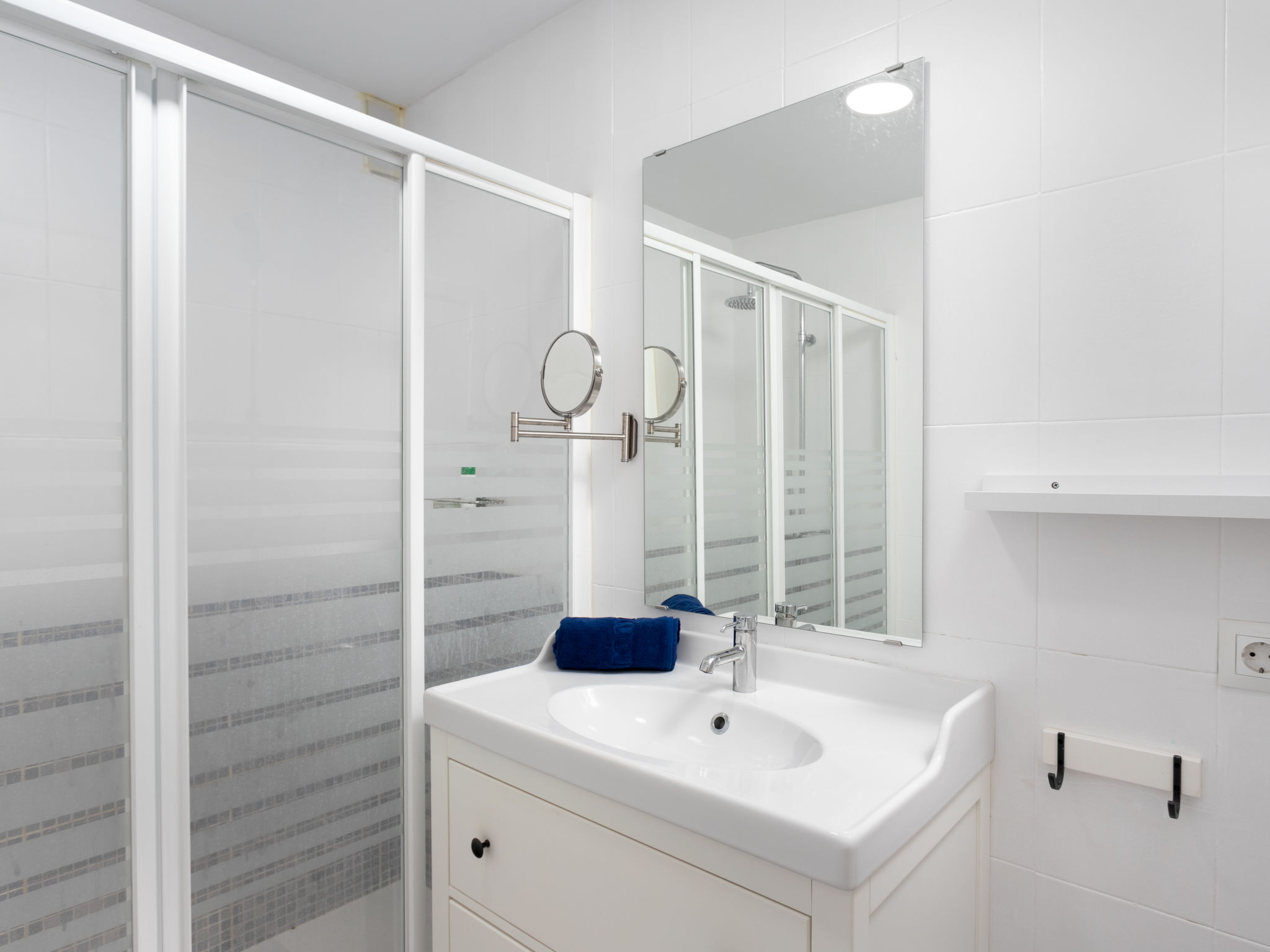 Photo of First Line Arena Beach