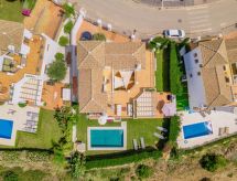 Chalet "La Resina" mit Garten, Grill und Terrasse