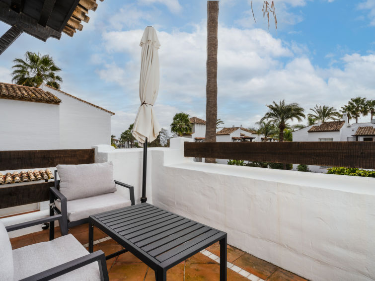 Costalita Corner apartment in Estepona
