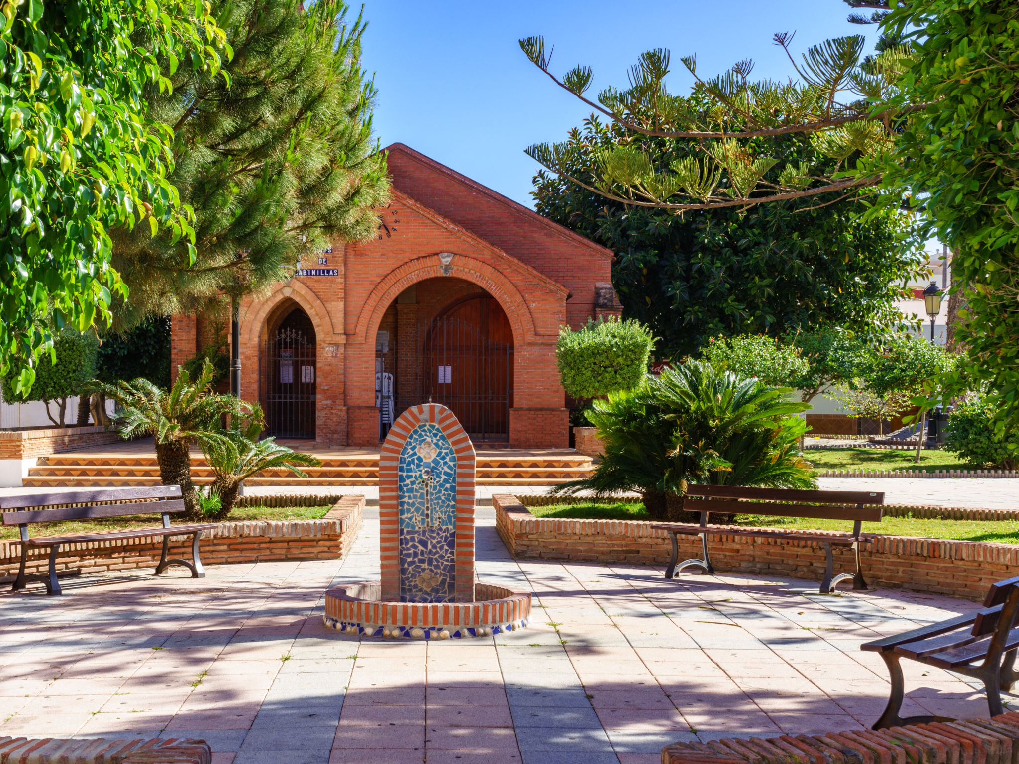 "Manilva Playa" mit Pool-Omgeving