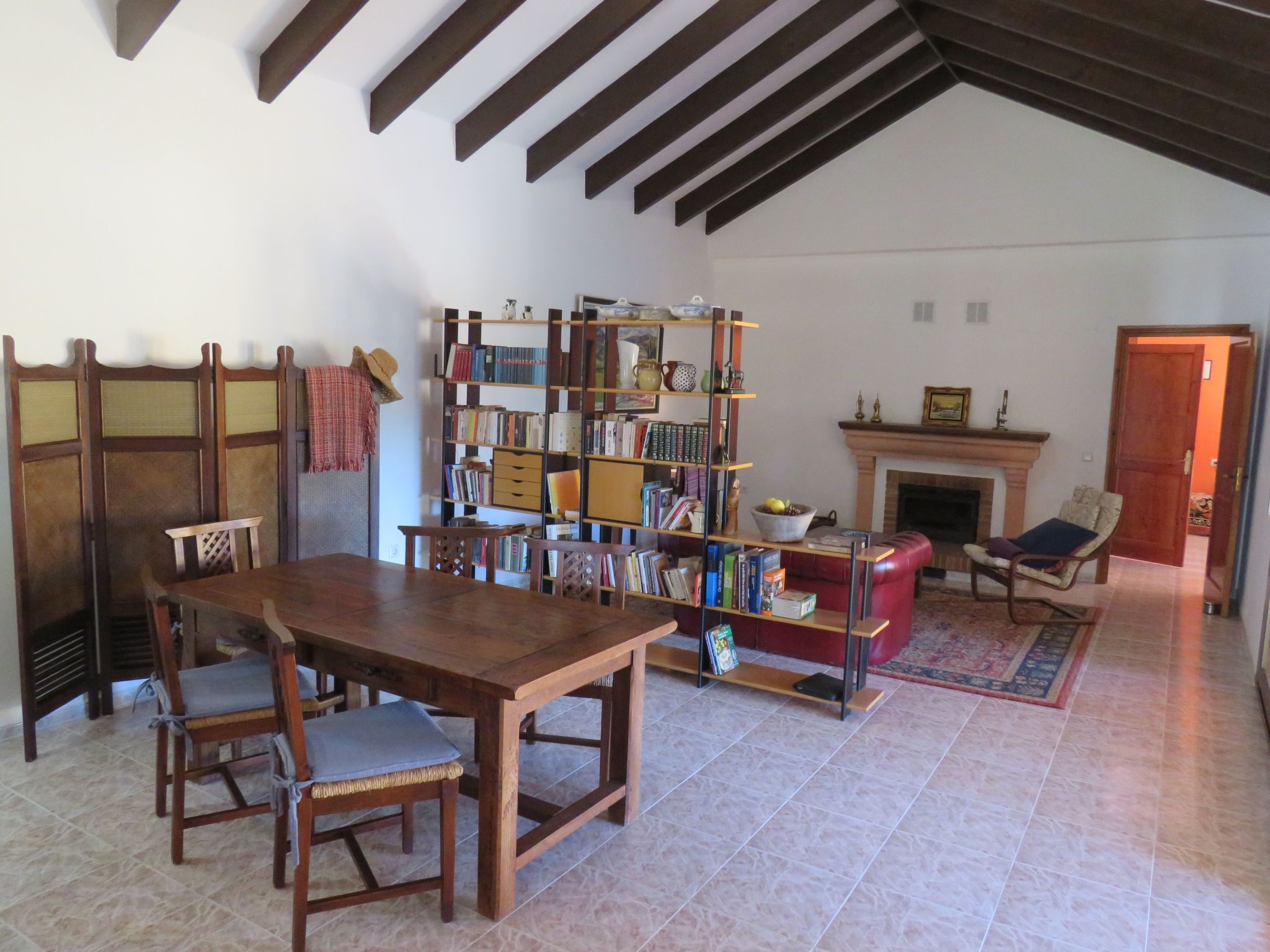 Appartement in San Pablo De Buceite mit Kleinem Garten