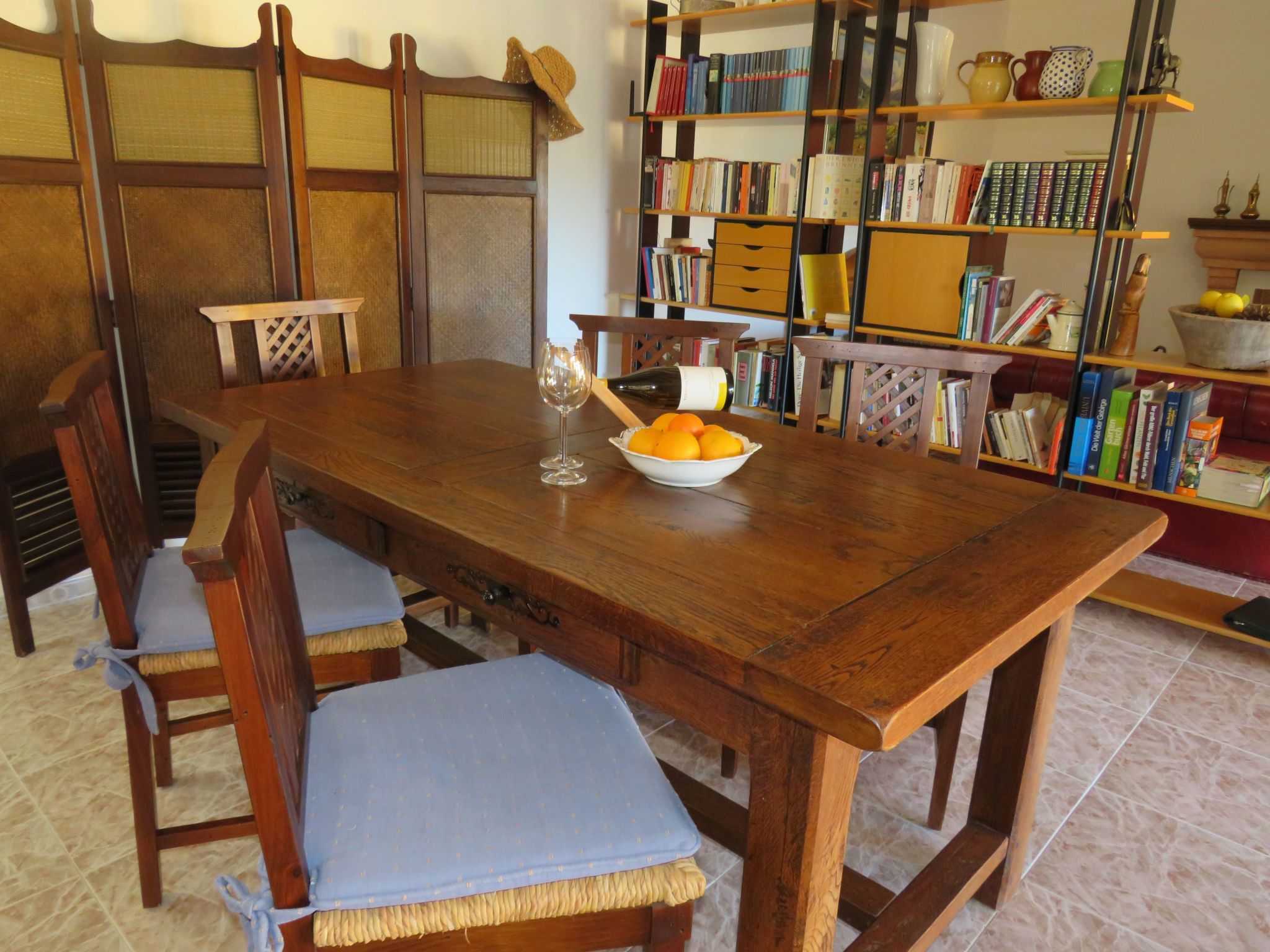 Appartement in San Pablo De Buceite mit Kleinem Garten