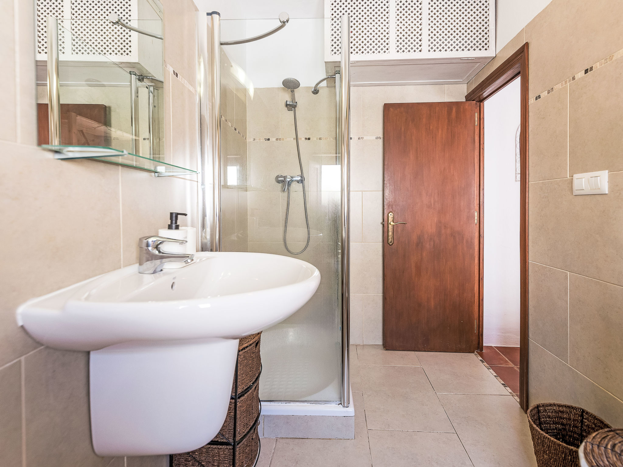 Wohnung mit großer Dachterrasse in Vejer - Dedans