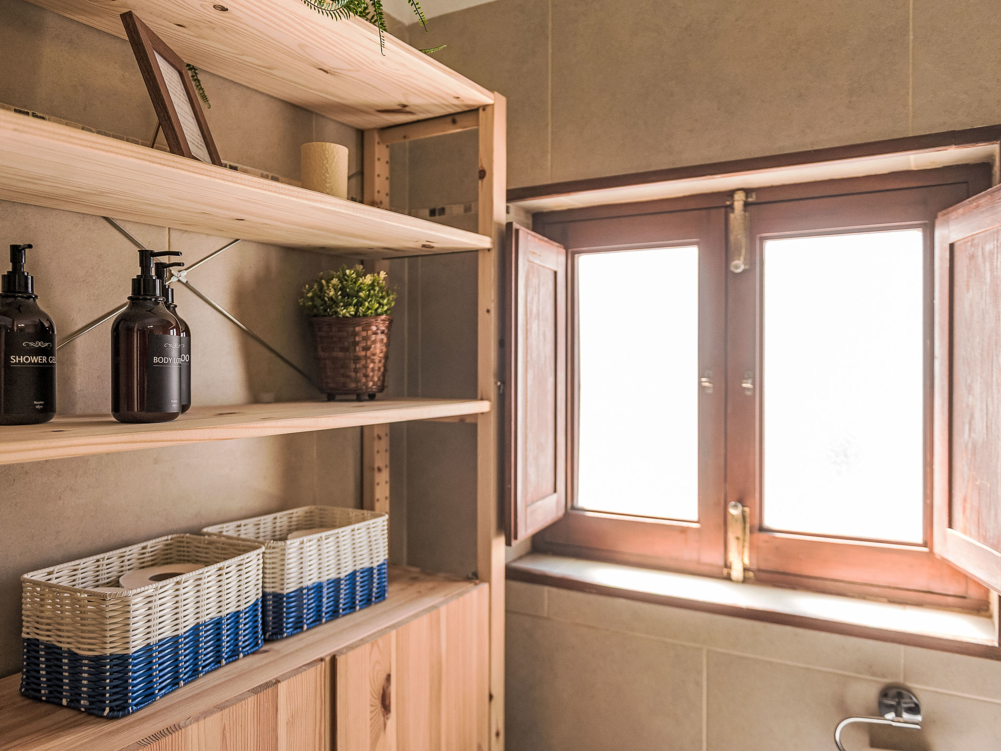 Wohnung mit großer Dachterrasse in Vejer - Dedans