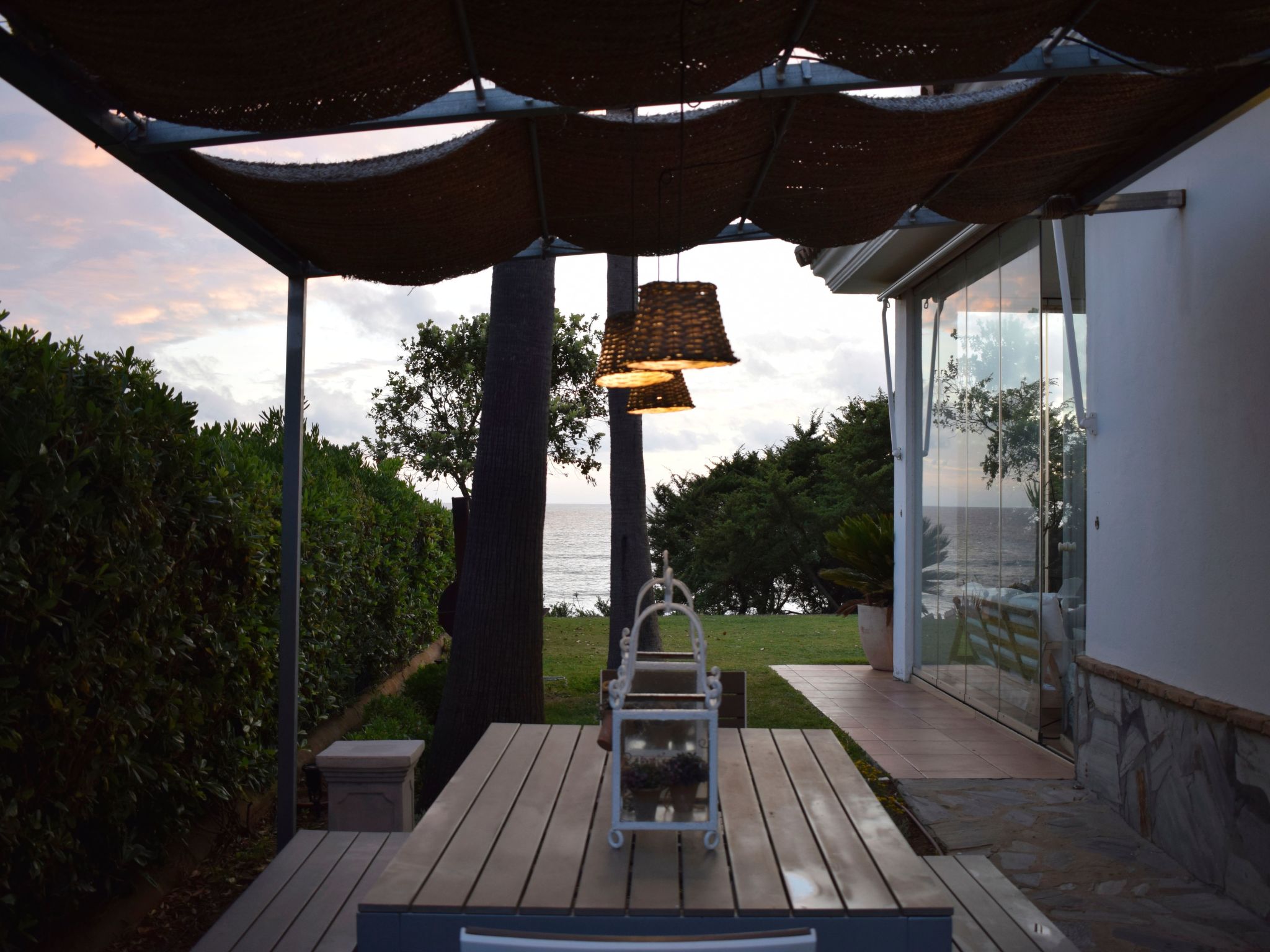 Villa "Casa Roche" mit Blick auf das Wasser-Dehors