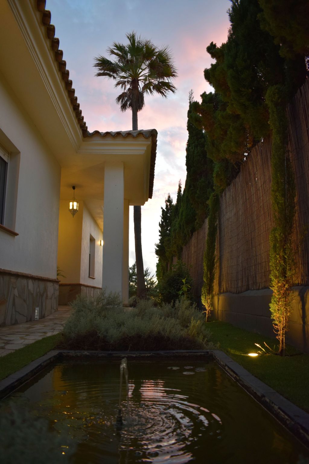 Villa "Casa Roche" mit Blick auf das Wasser-Dehors