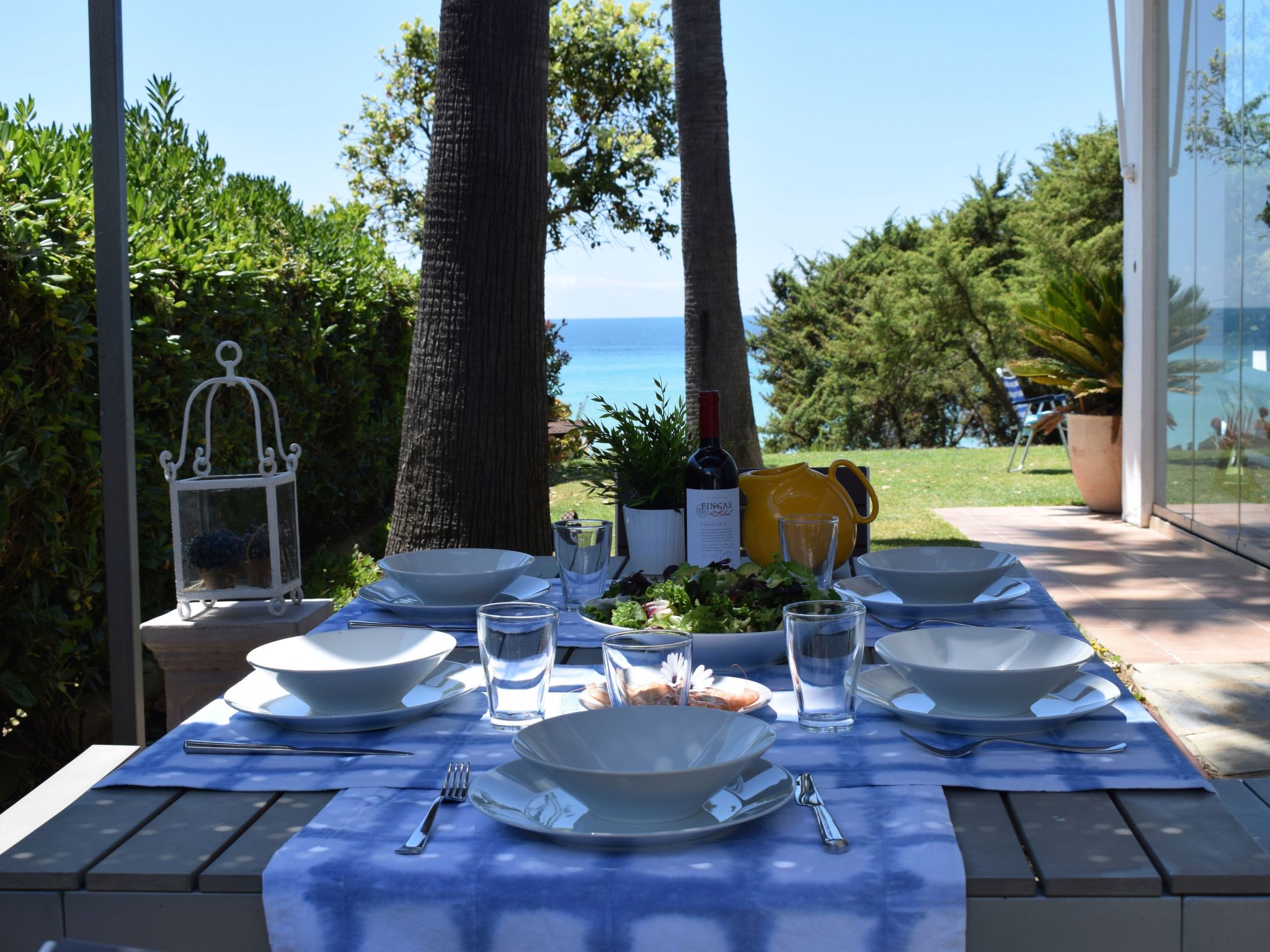 Villa "Casa Roche" mit Blick auf das Wasser-Image-tags.info