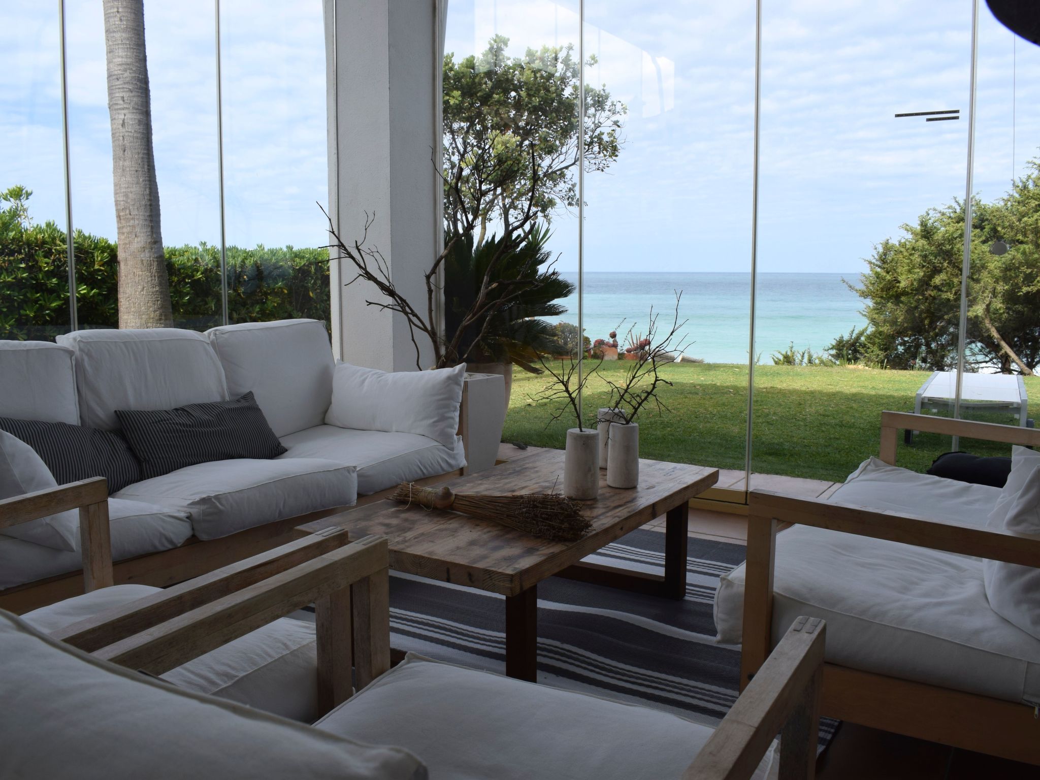Villa "Casa Roche" mit Blick auf das Wasser-Dedans