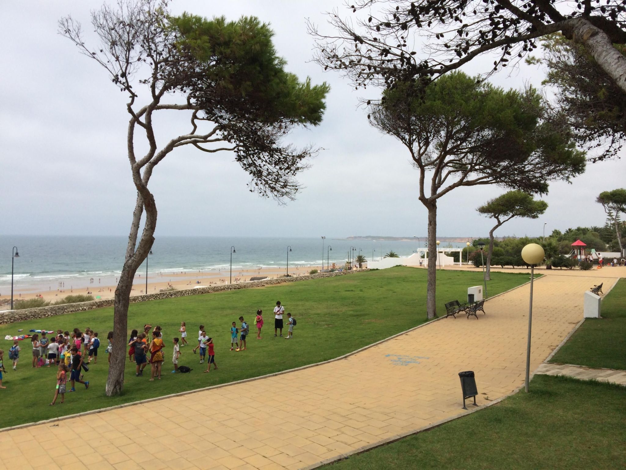 Helle und geräumige Wohnung in Conil-Drinnen