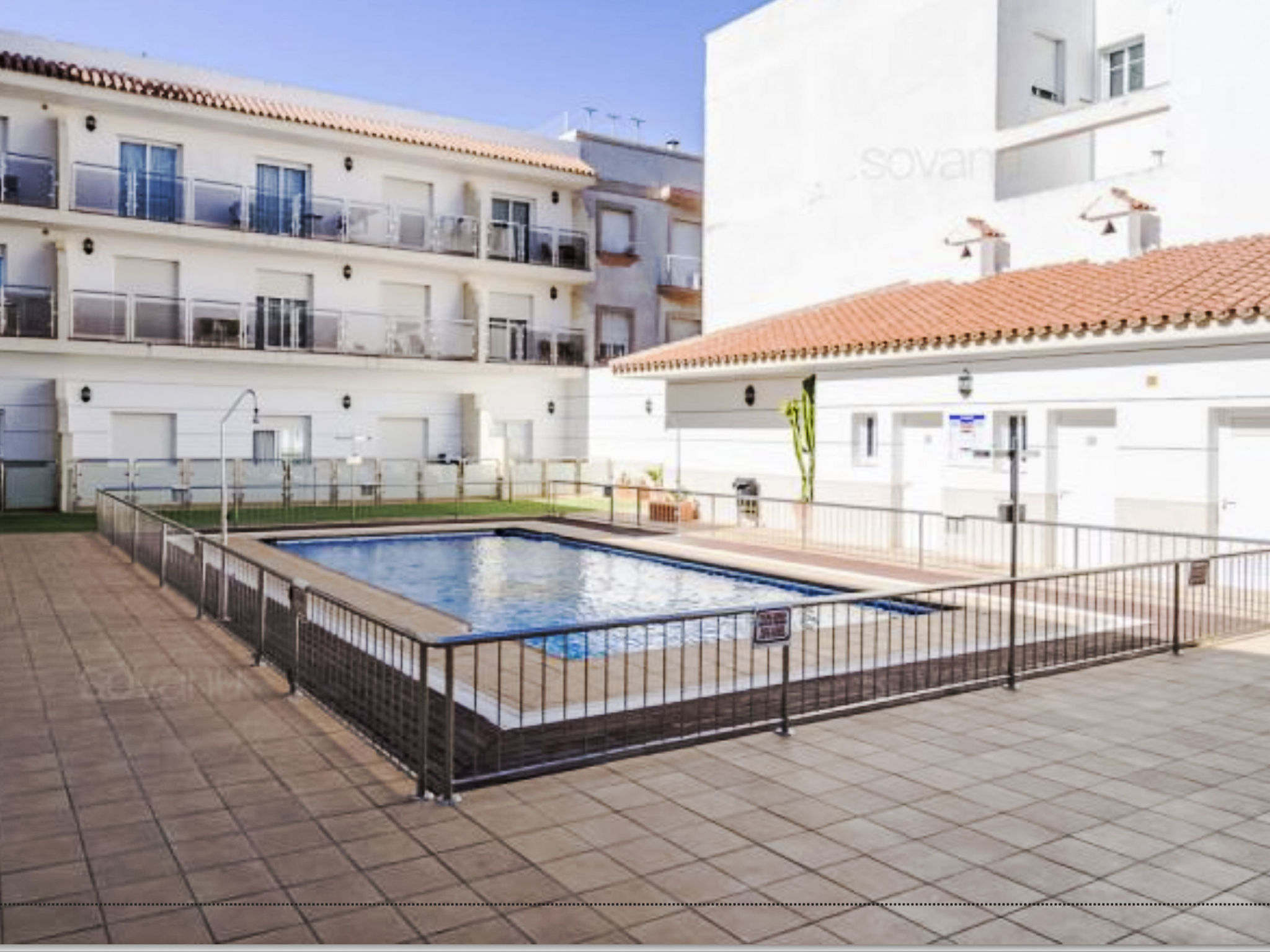 In Conil De La Frontera mit gemeinsamem Pool, Grill und Garten - Buiten