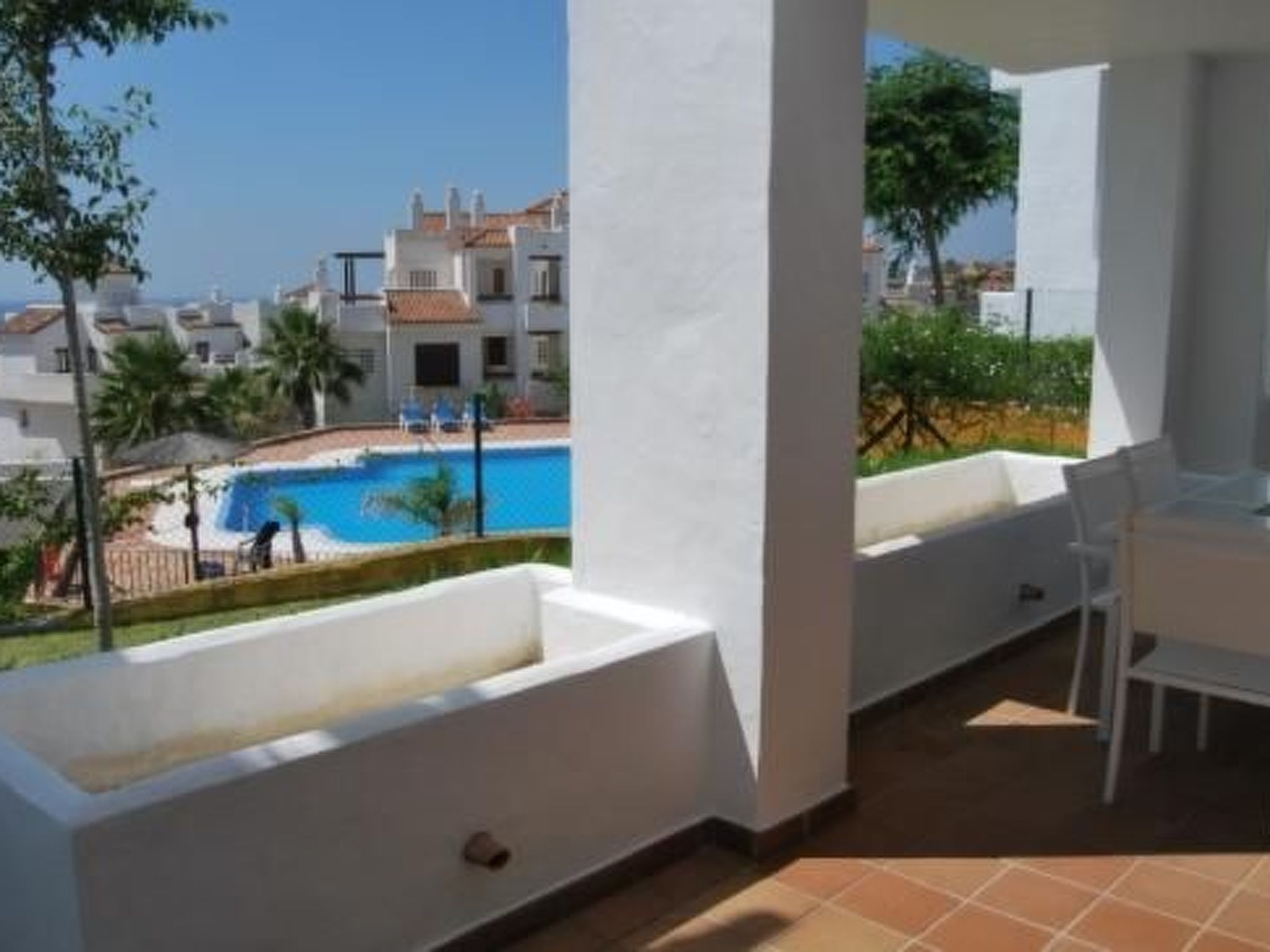 Helle, modernisierte Wohnung mit mehreren Pools-Image-tags.info