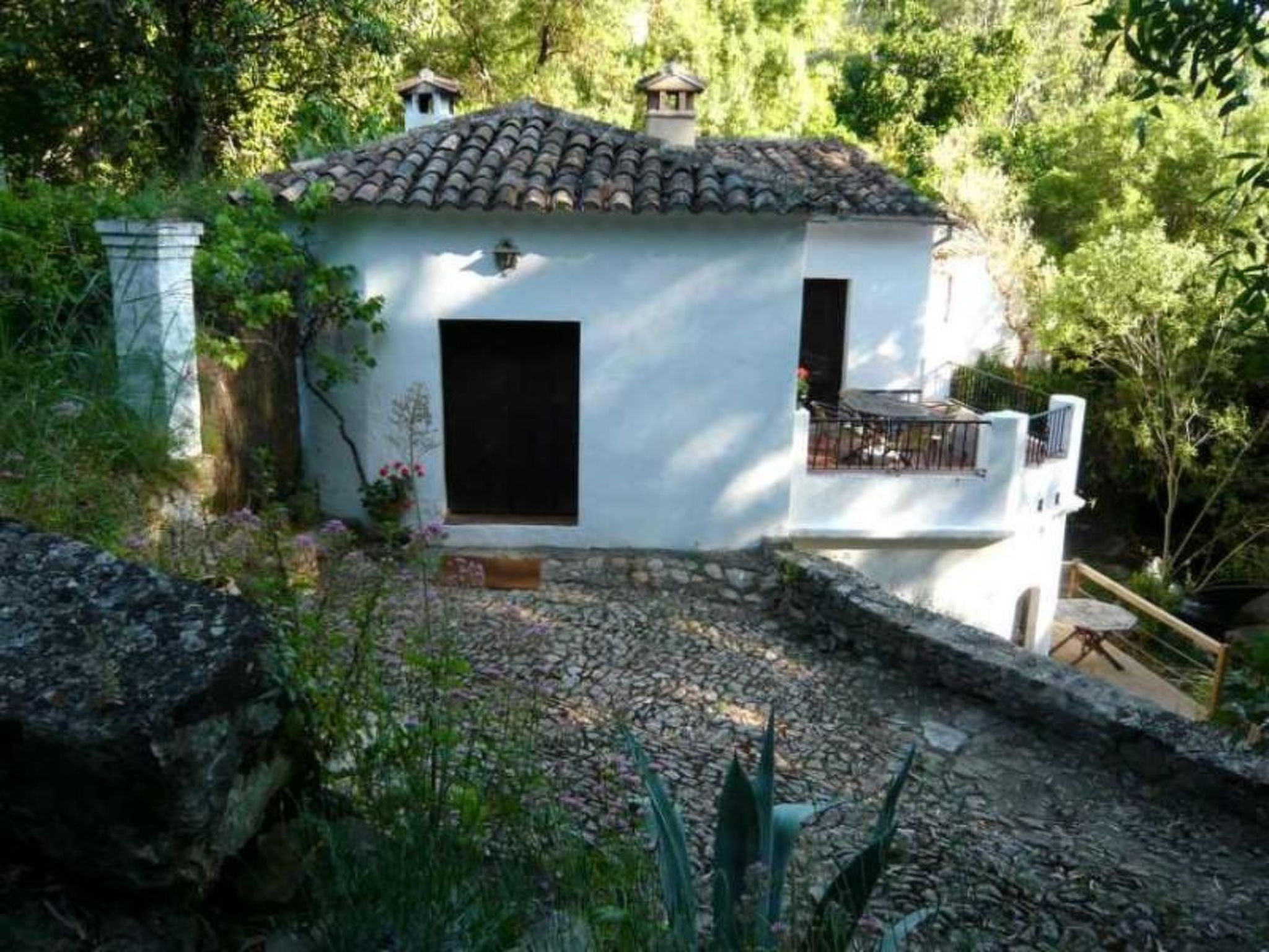 Sfeervol vakantiehuis met terras bij een waterval in Grazalema - foto 3