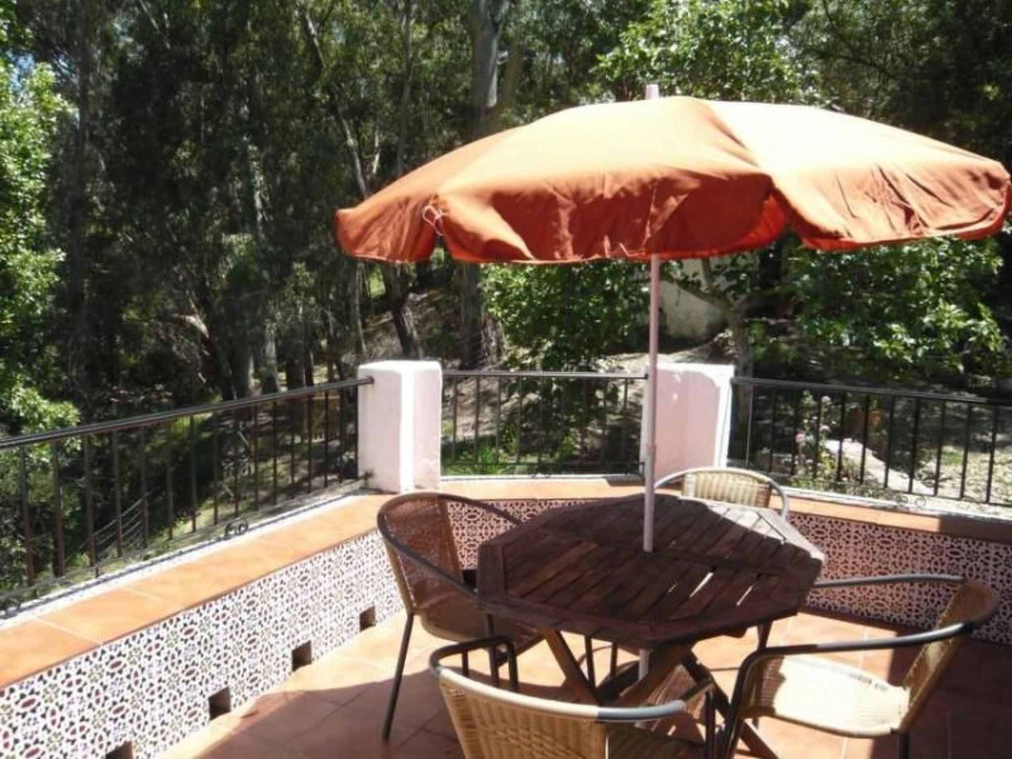 Sfeervol vakantiehuis met terras bij een waterval in Grazalema - foto 7