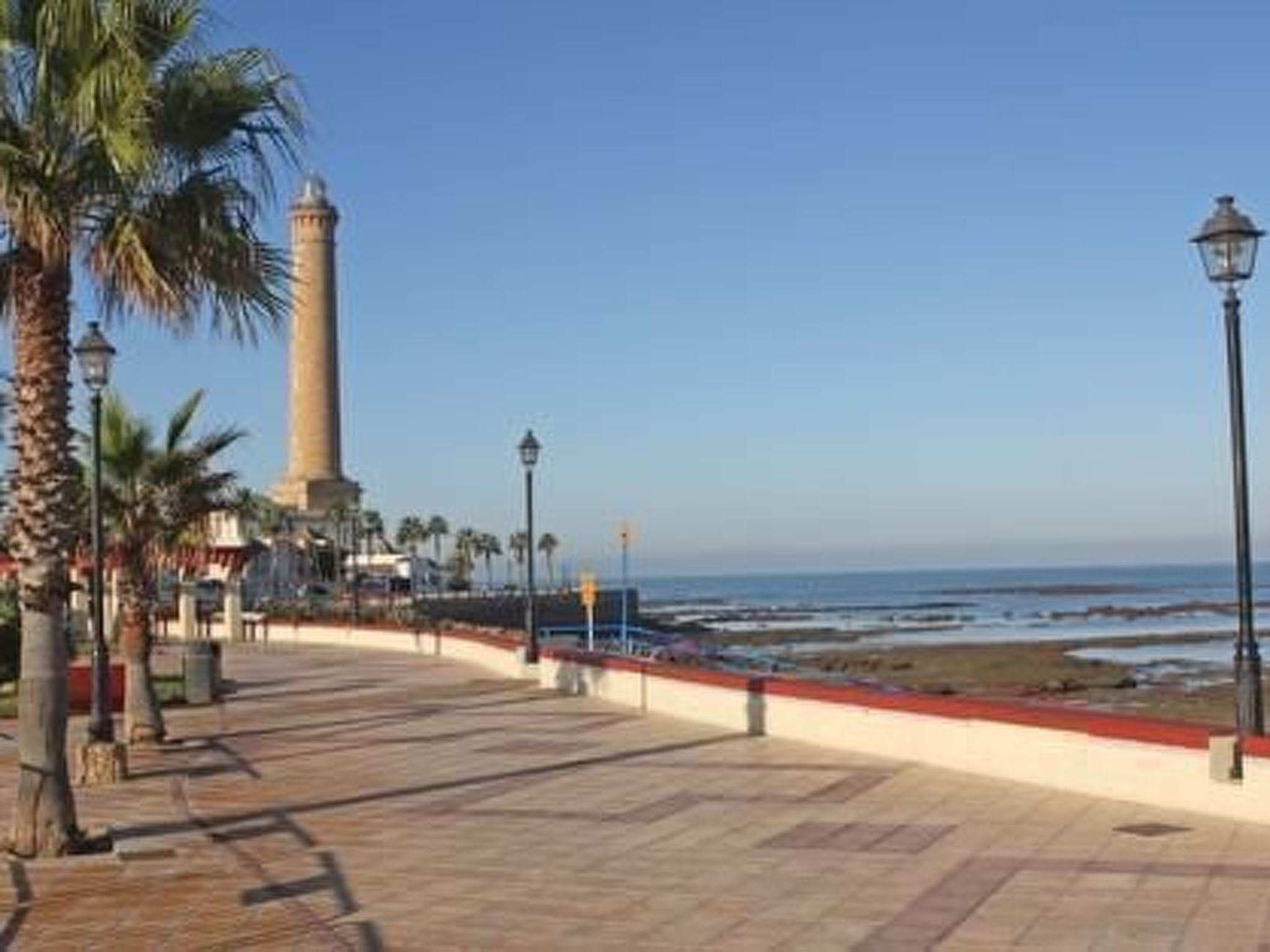 Touristenwohnung "Apartment" mit Terrasse-Binnen
