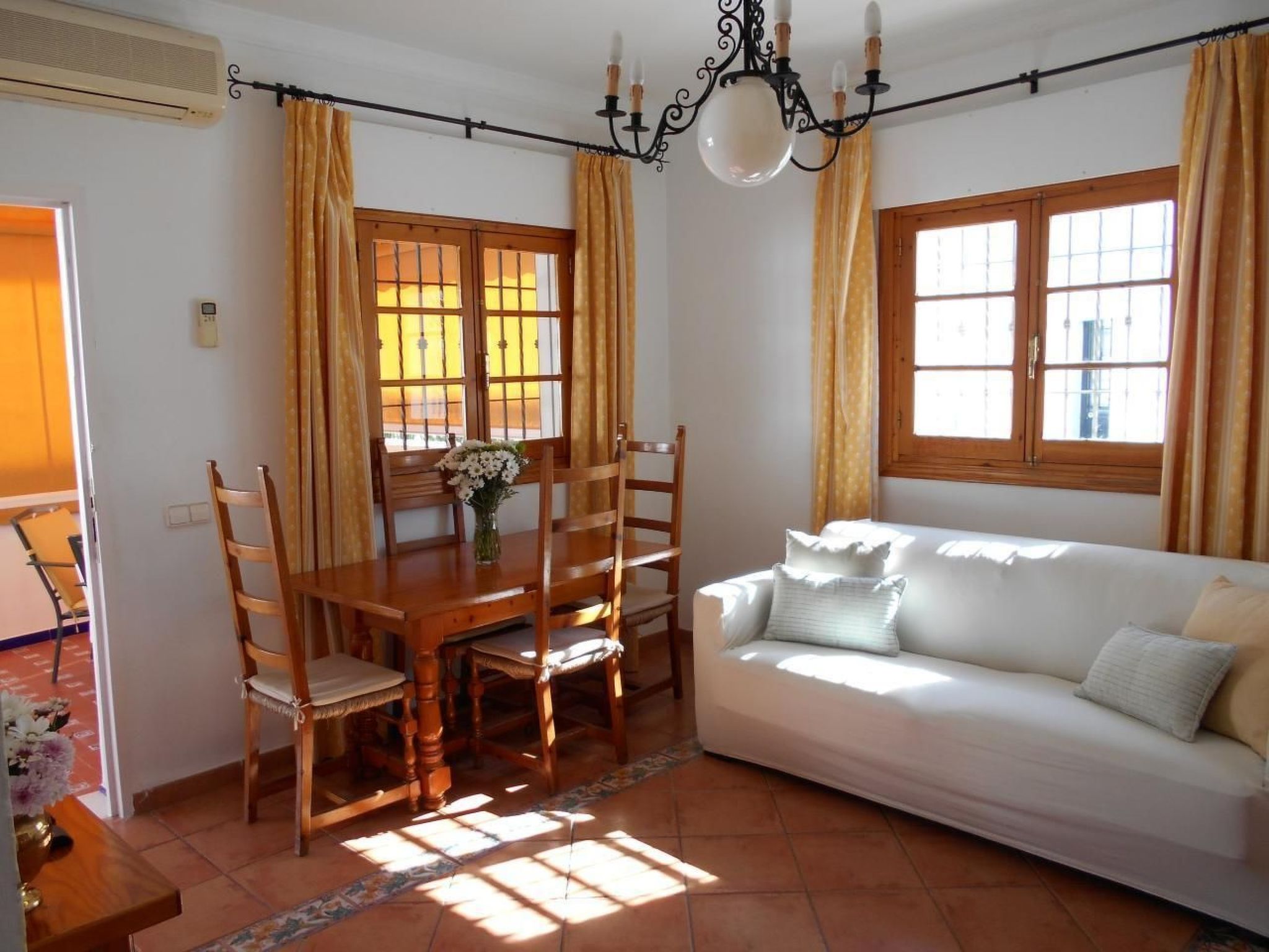 Wohnung 'Caracola' mit Terrasse-Binnen