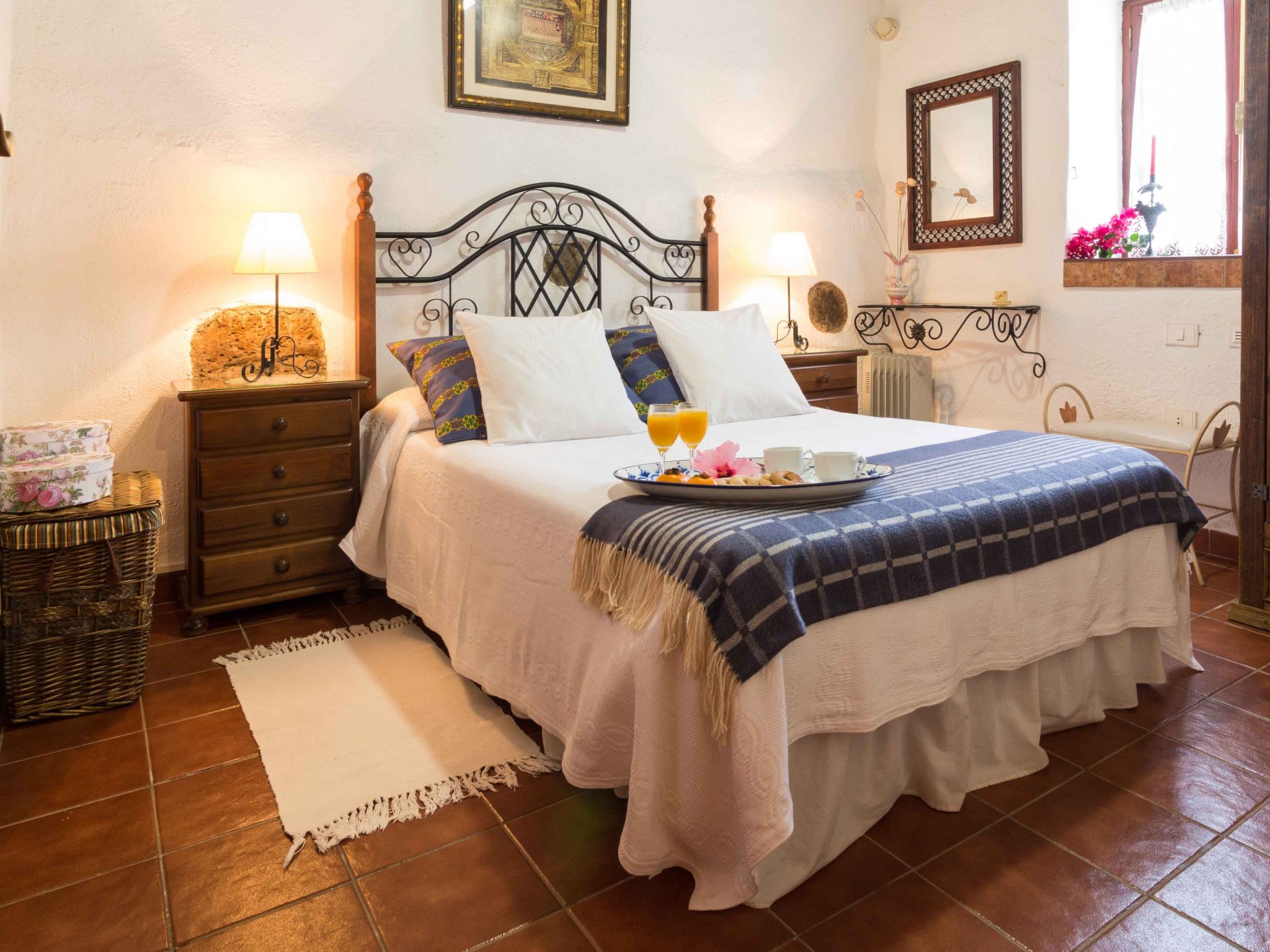 Familienanwesen von 60.000 m2 mit Schwimmbad-Image-tags.info