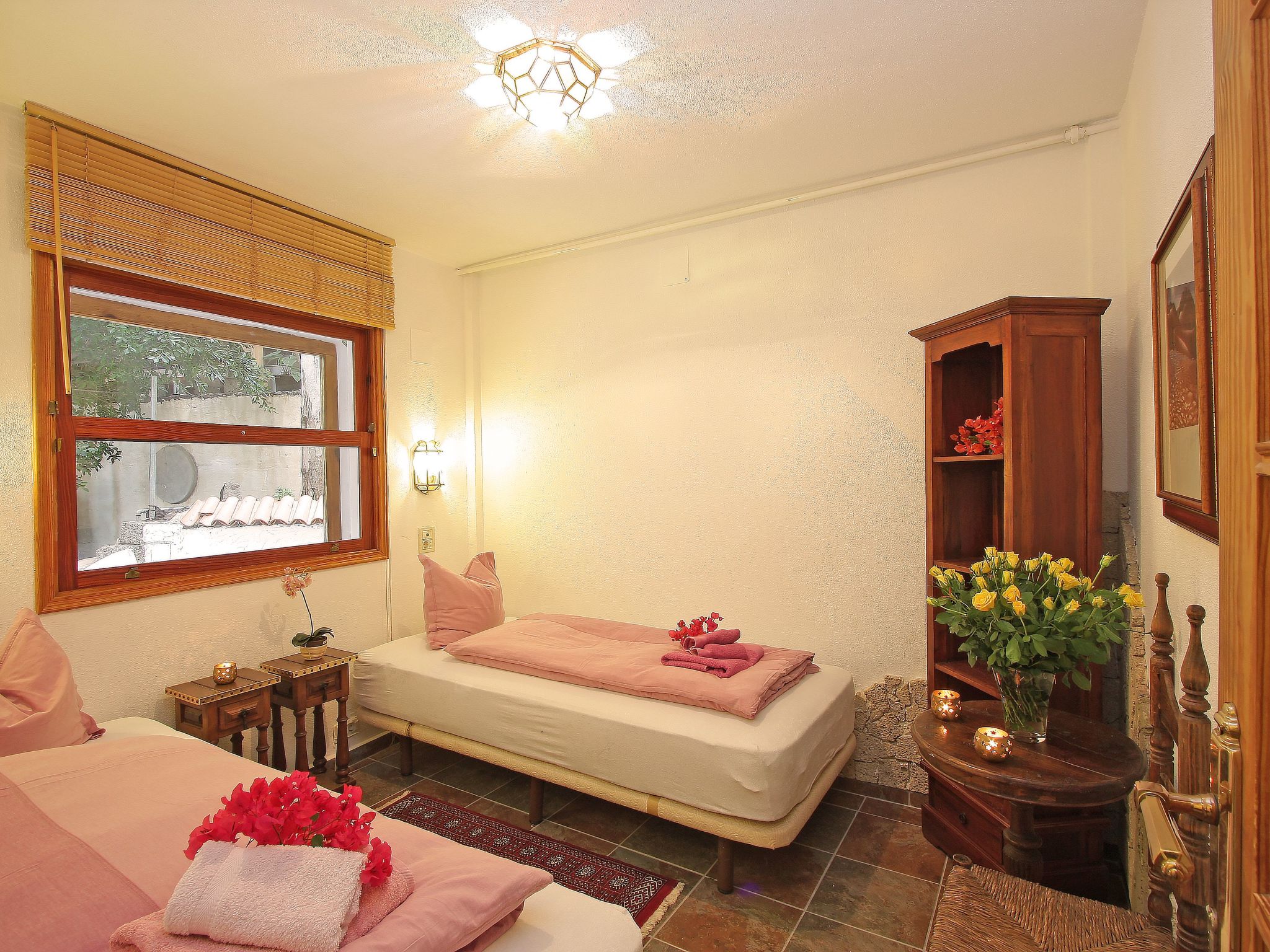 Villa Castillo Moro-Image-tags.info