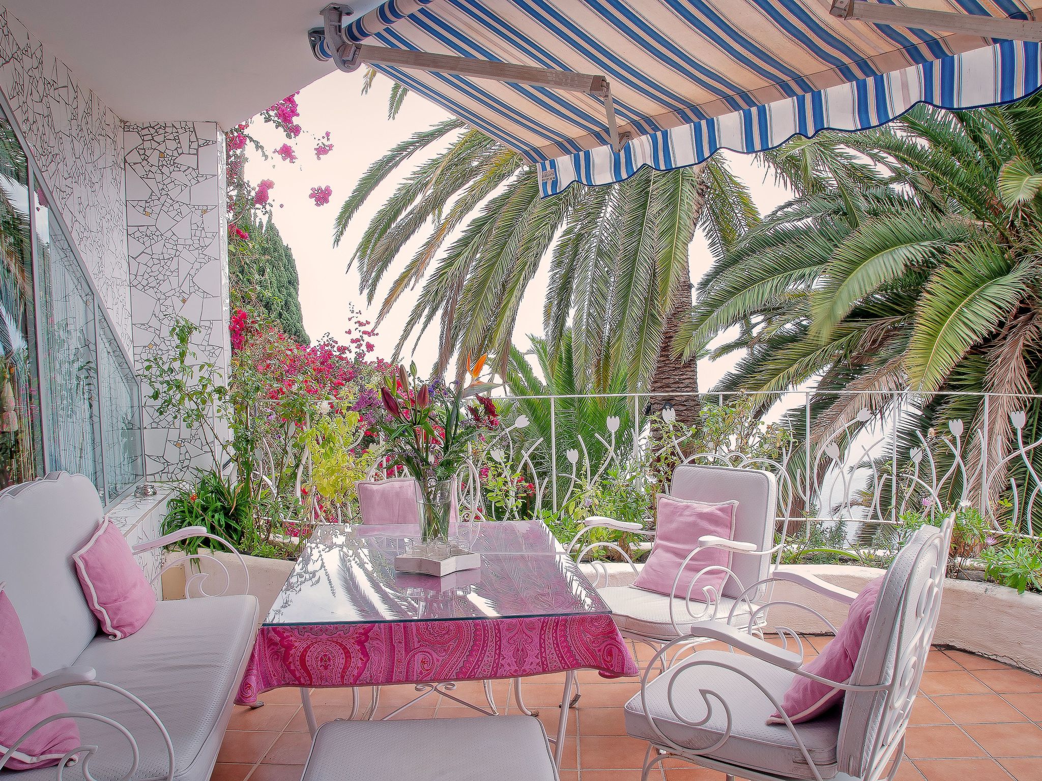 Villa Castillo Moro-Image-tags.info