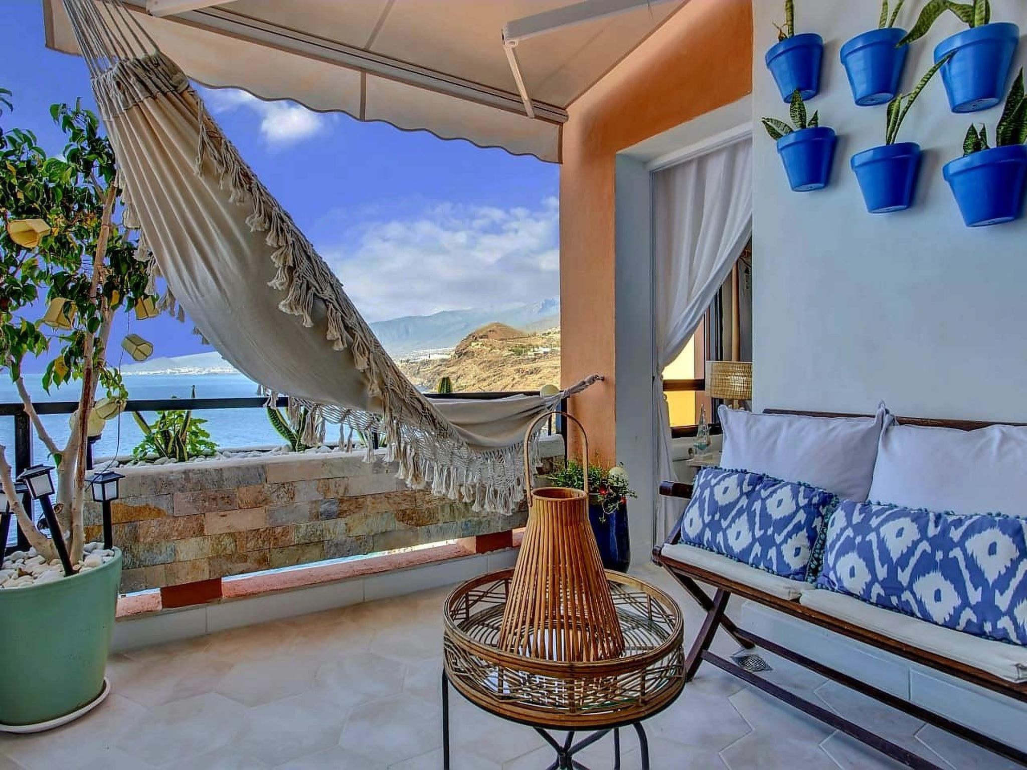 Luxuriöser Rückzugsort mit direktem Meerzugang und Pool-Binnen