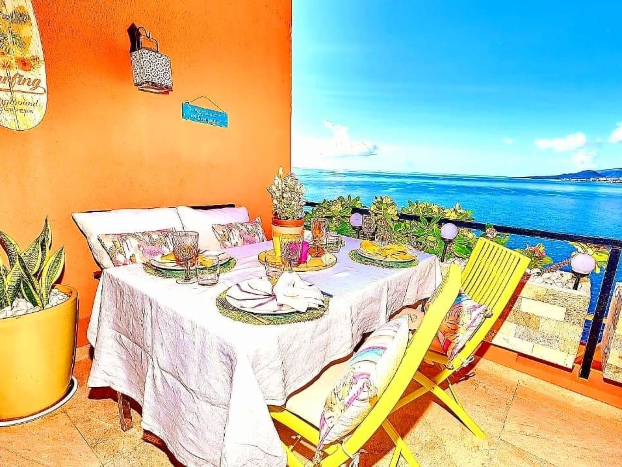 Luxuriöser Rückzugsort mit direktem Meerzugang und Pool-Binnen