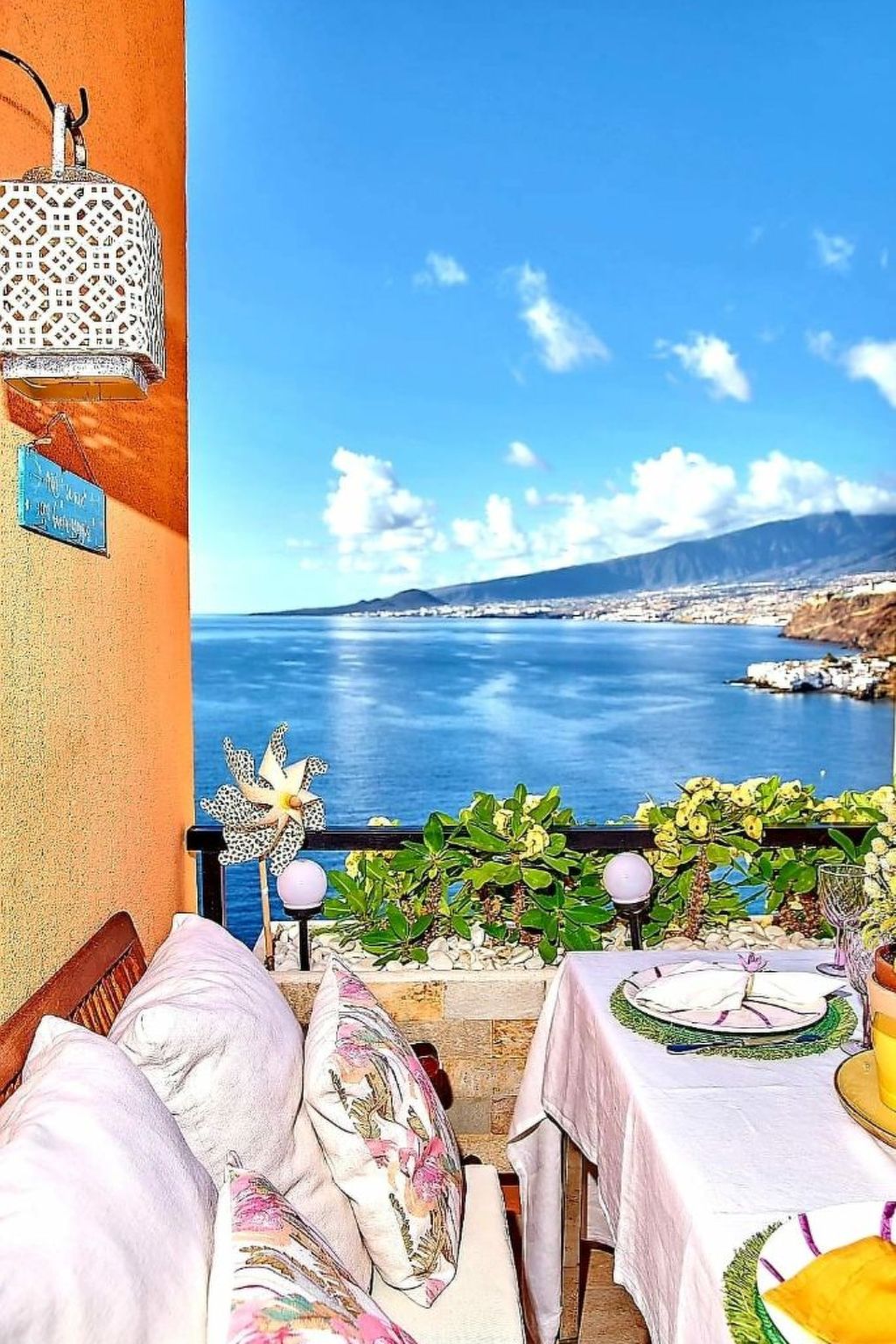 Luxuriöser Rückzugsort mit direktem Meerzugang und Pool-Binnen