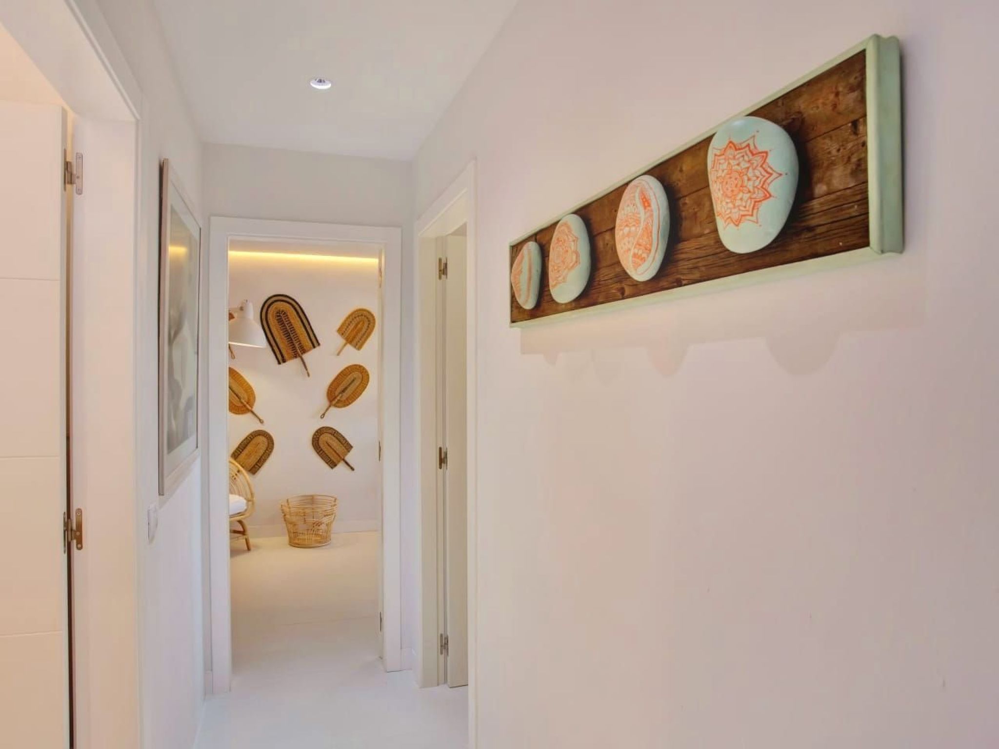 Luxuriöser Rückzugsort mit direktem Meerzugang und Pool-Binnen