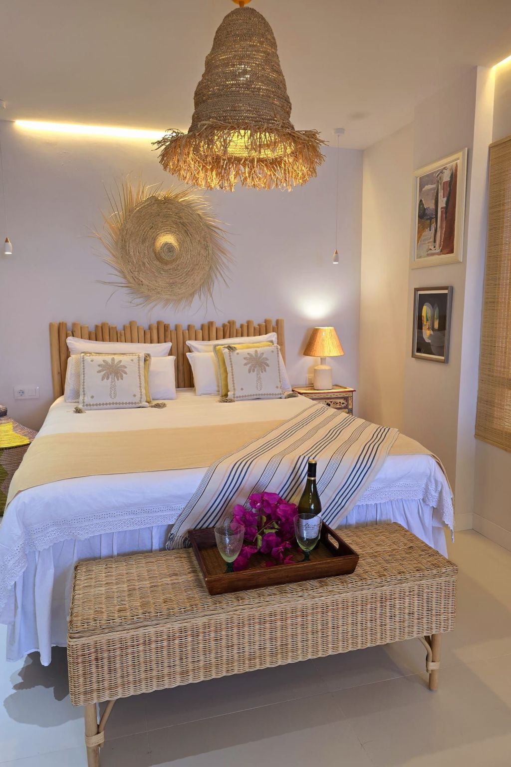 Luxuriöser Rückzugsort mit direktem Meerzugang und Pool-Binnen