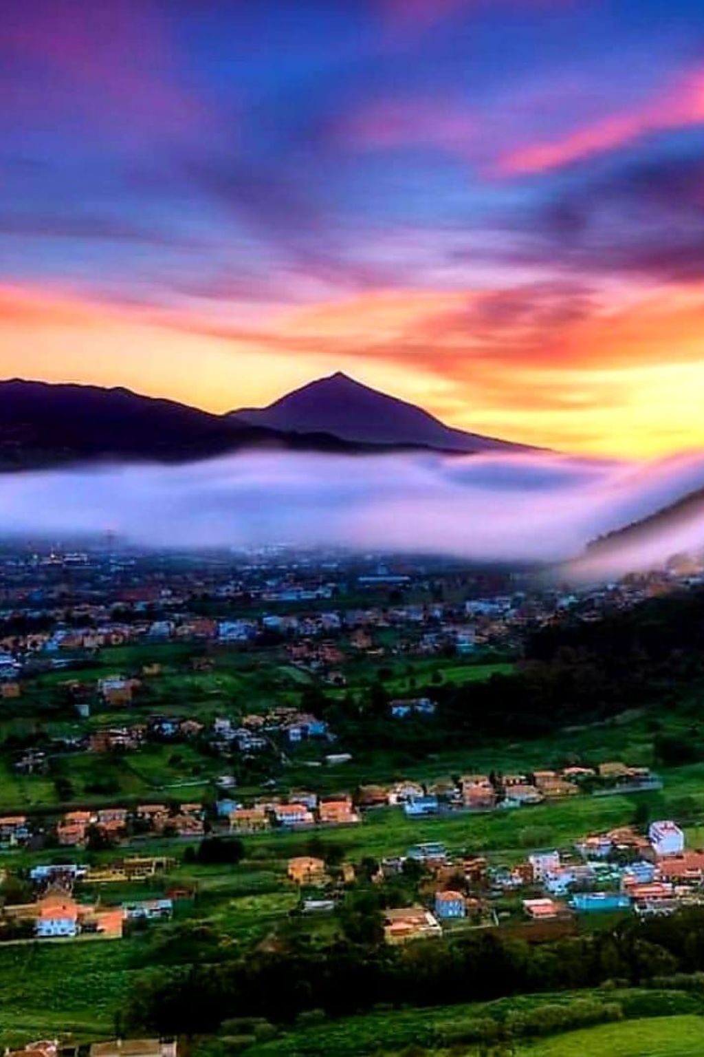 Luxuriöser Rückzugsort mit direktem Meerzugang und Pool-Binnen