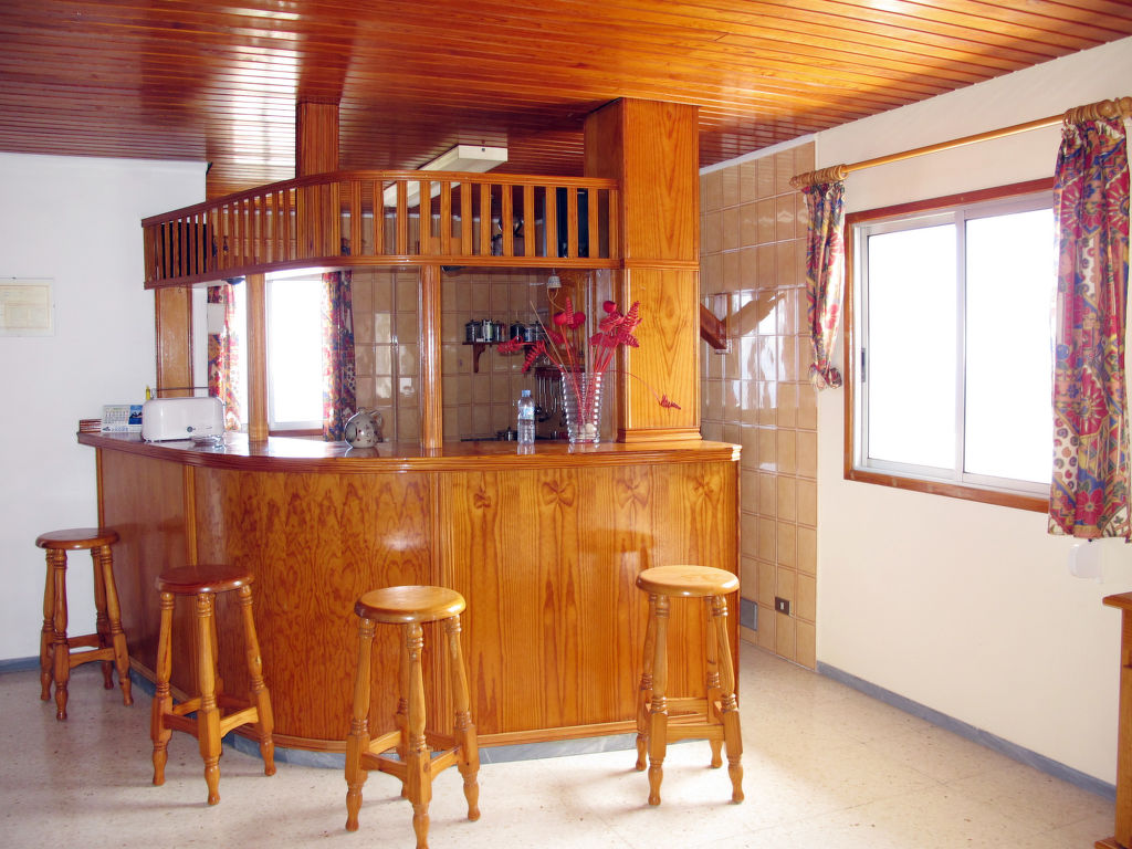 Cuevecitas — Kitchen / Dining Room