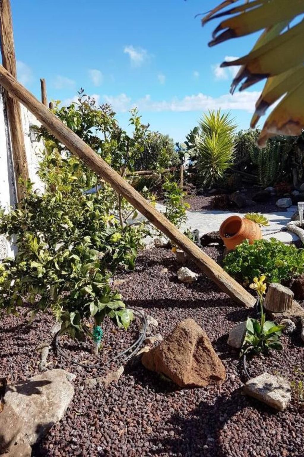 Typisches kanarisches Haus mit Whirlpool-Outside