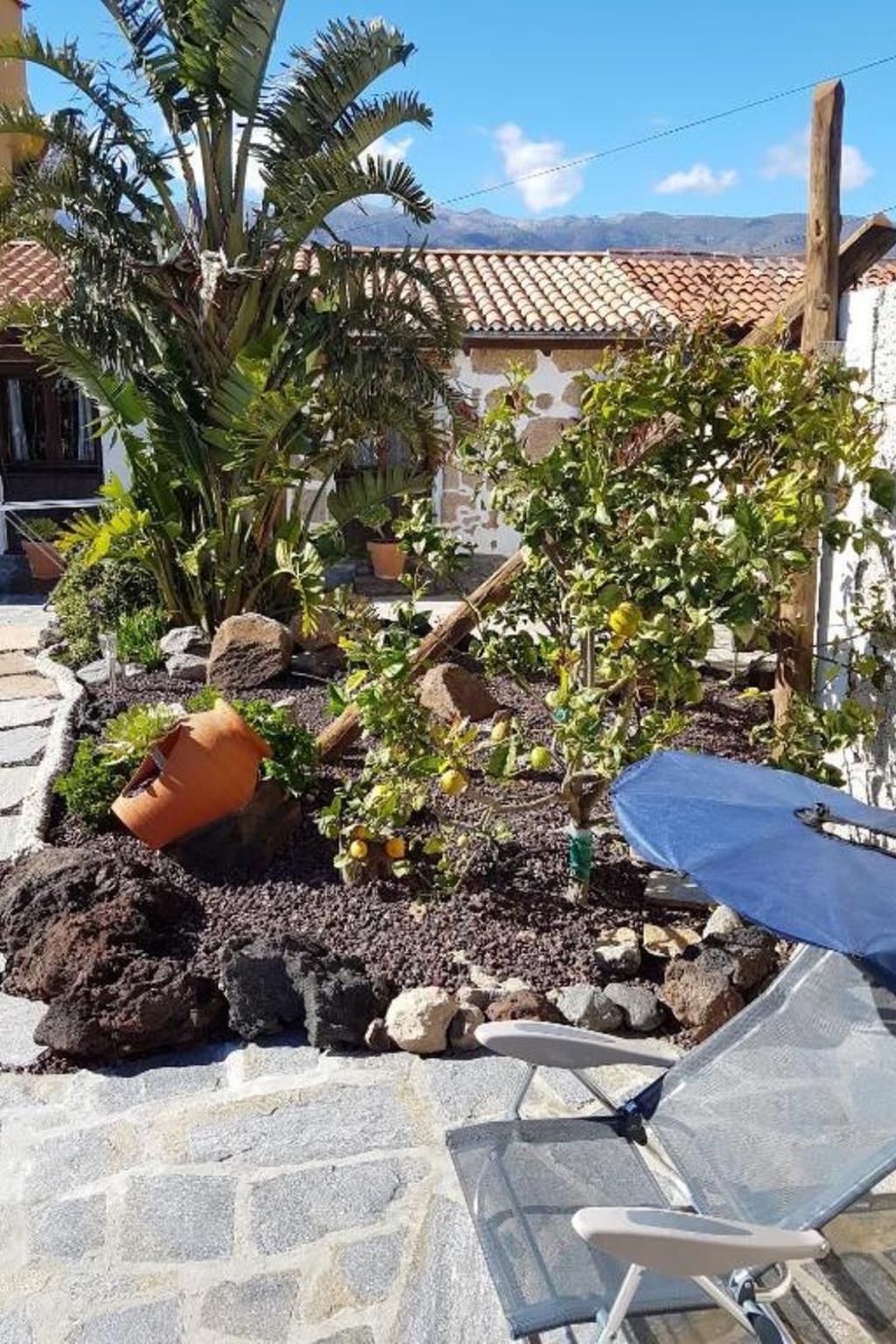 Typisches kanarisches Haus mit Whirlpool-Outside