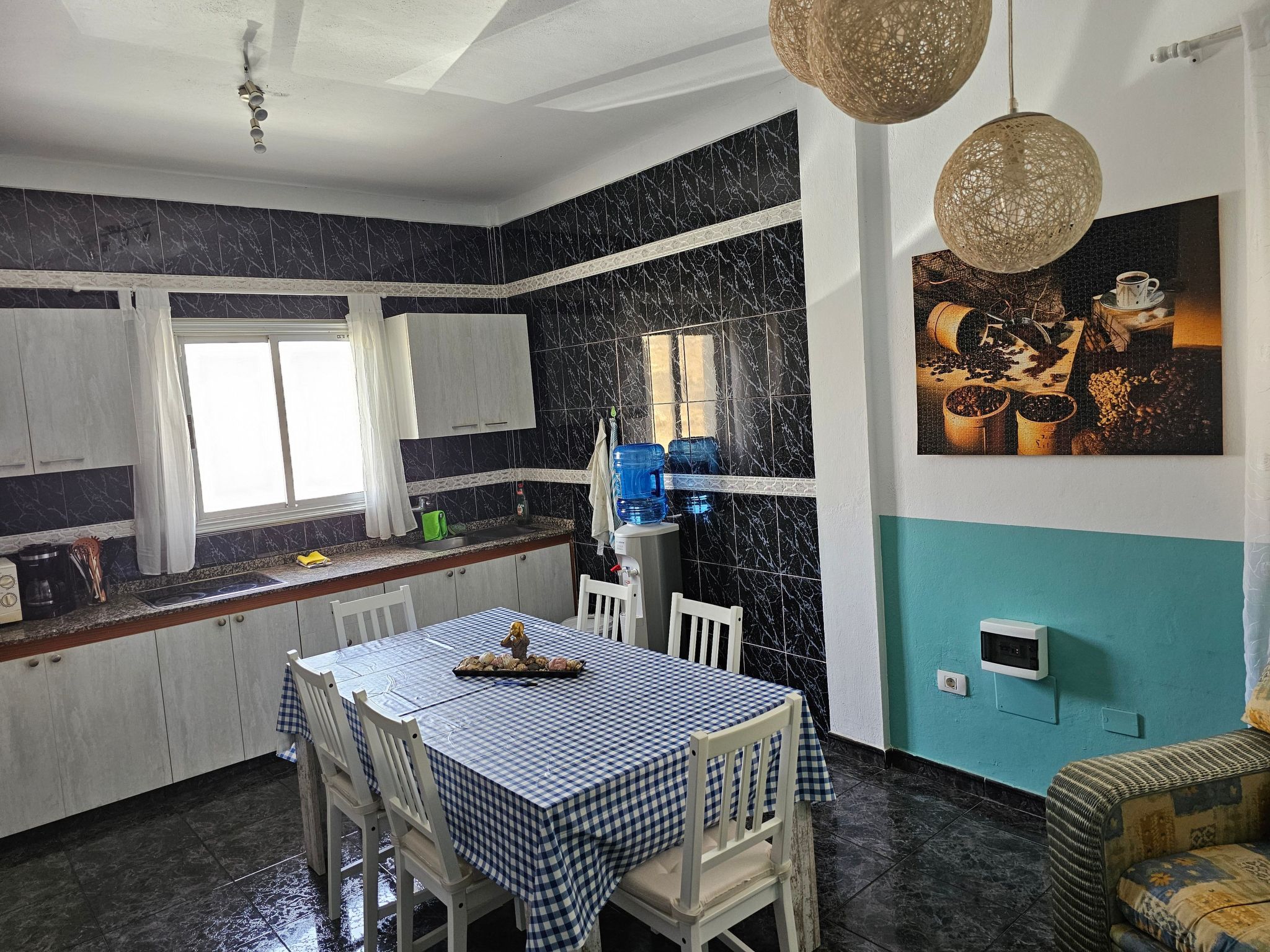 Für 6 Personen ca. 90 m