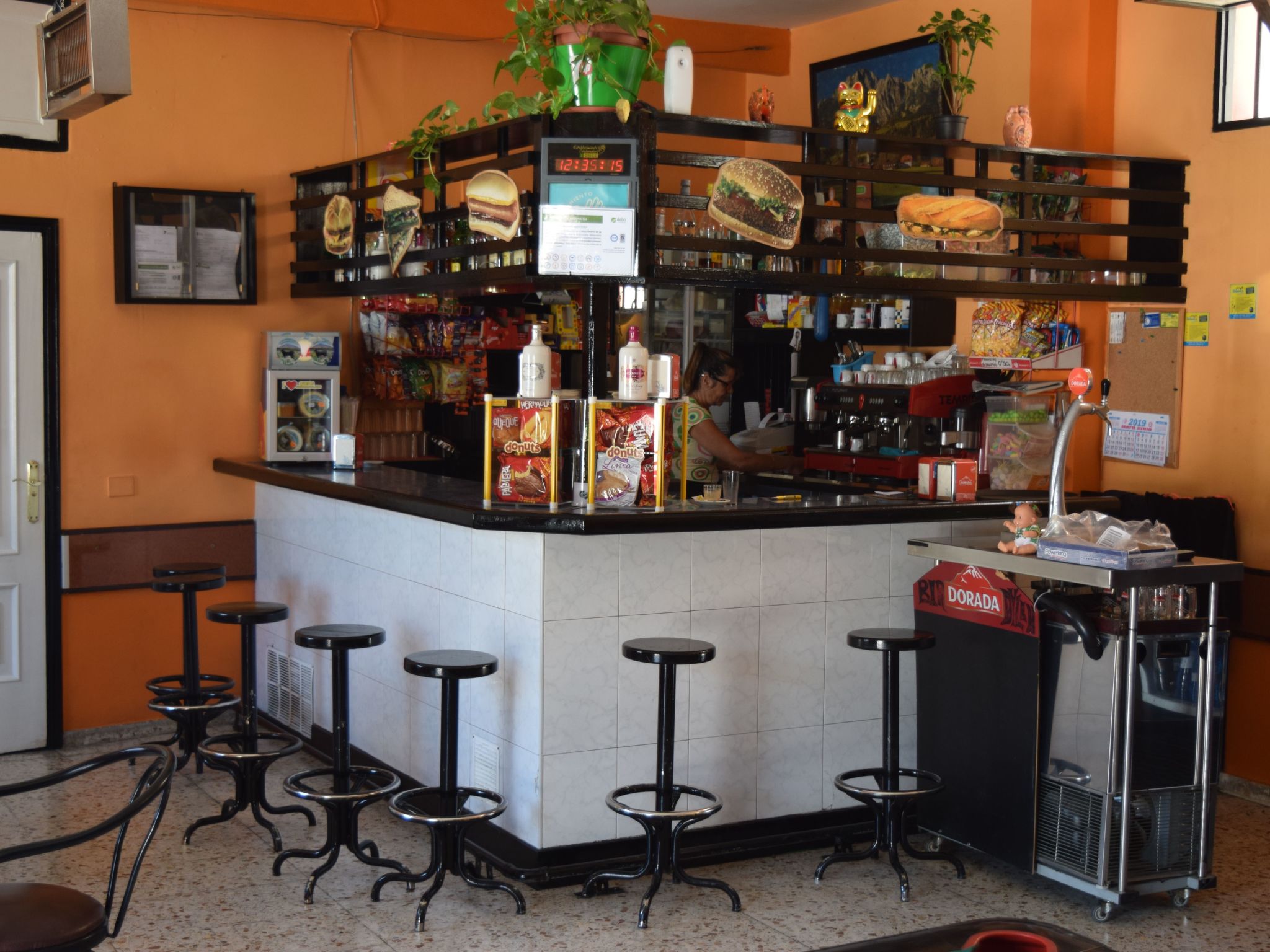 Für 6 Personen ca. 90 m - Buiten