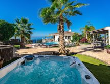 Luxusvilla mit fantastischem Meerblick