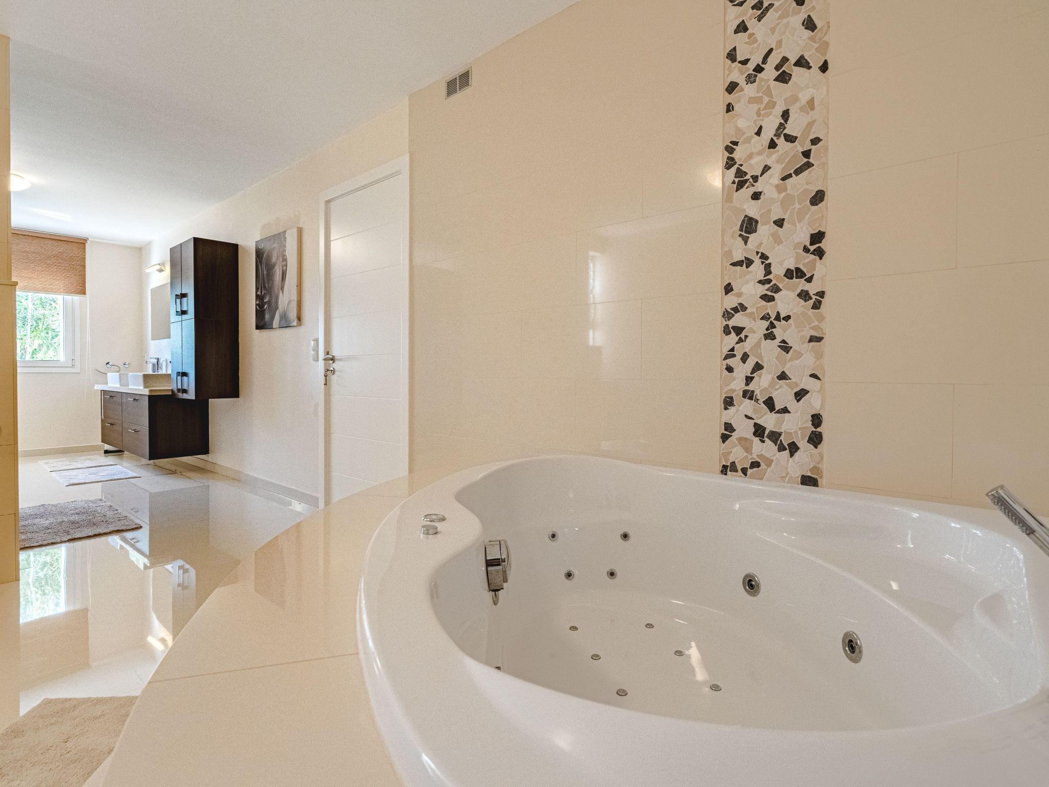 Luxusvilla mit fantastischem Meerblick-Binnen