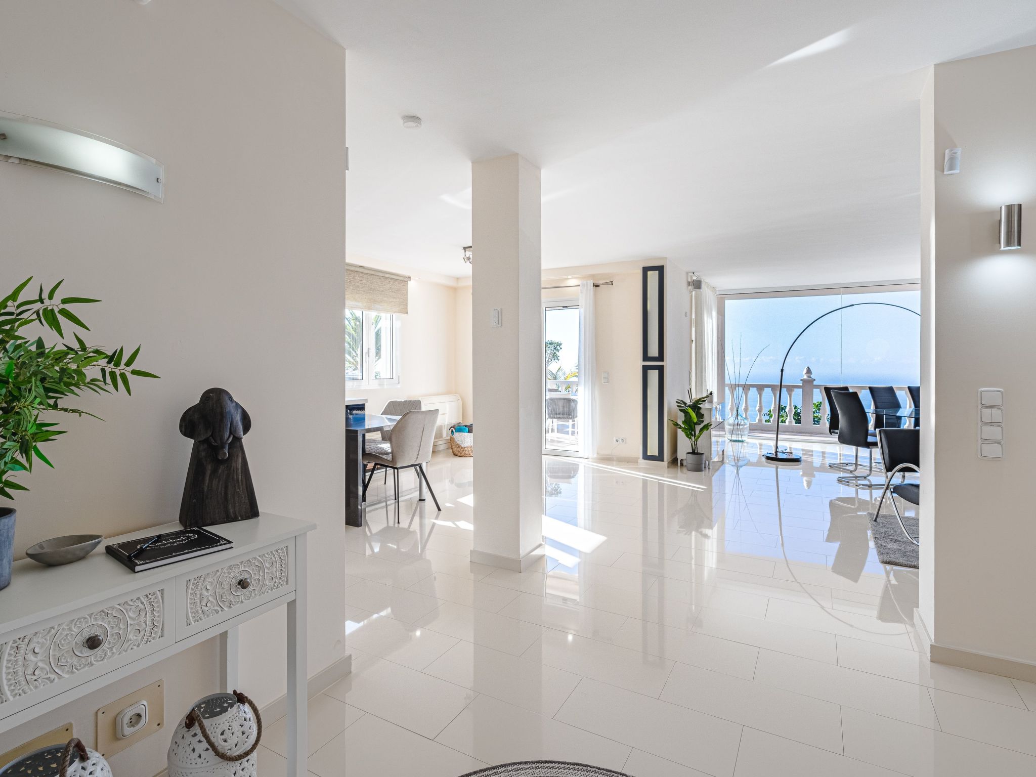 Luxusvilla mit fantastischem Meerblick-Binnen