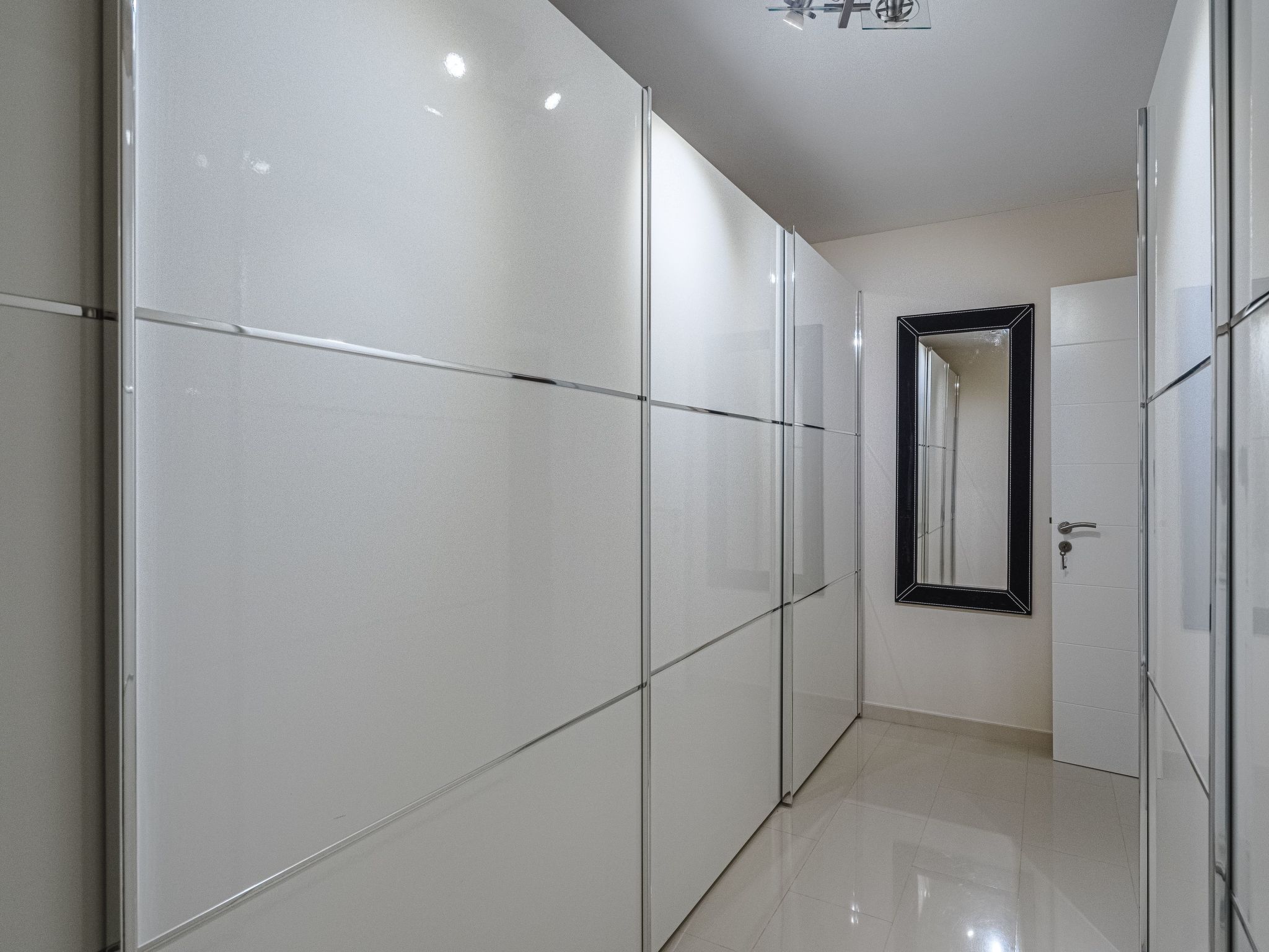 Luxusvilla mit fantastischem Meerblick-Binnen