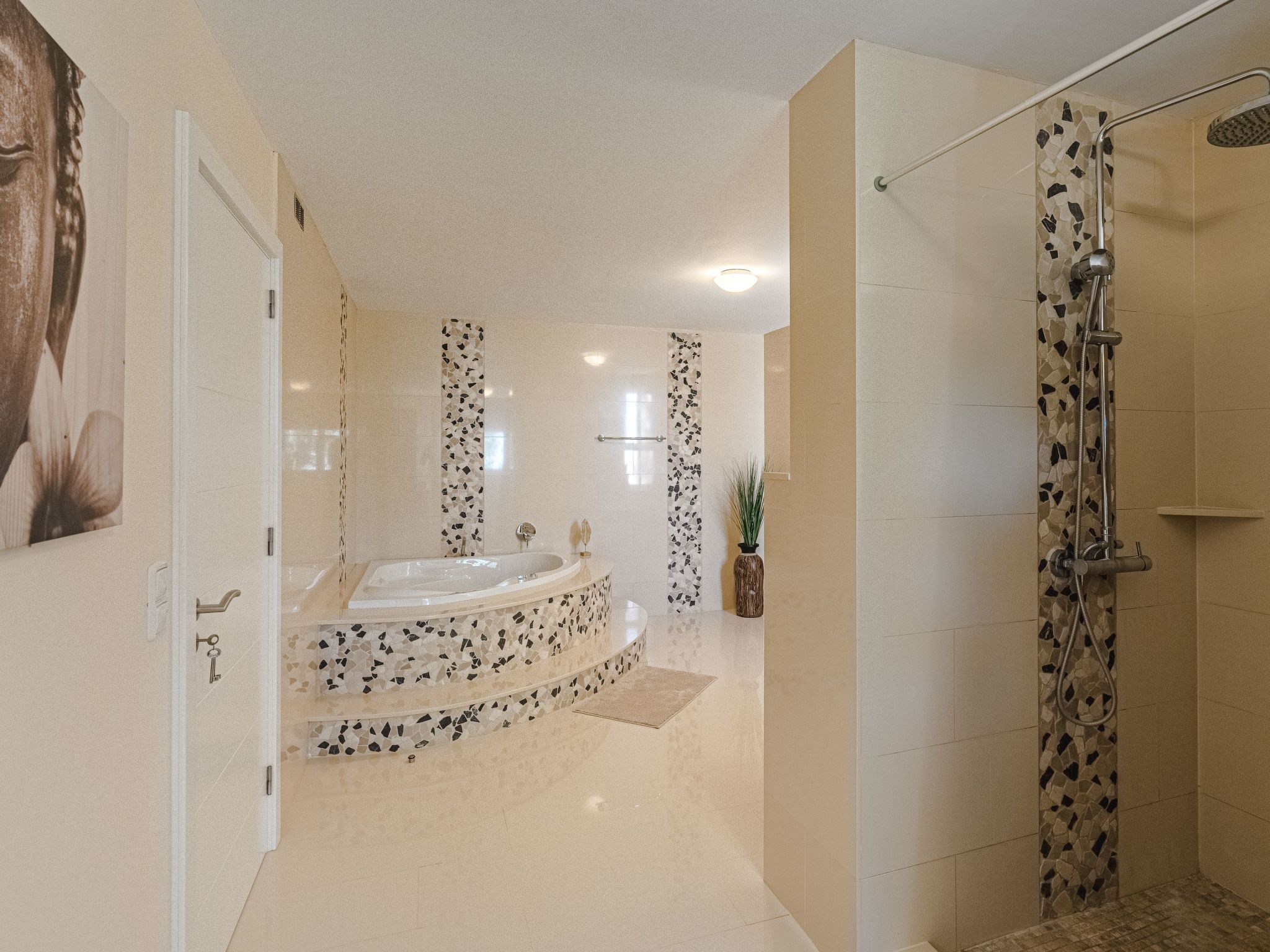 Luxusvilla mit fantastischem Meerblick-Binnen