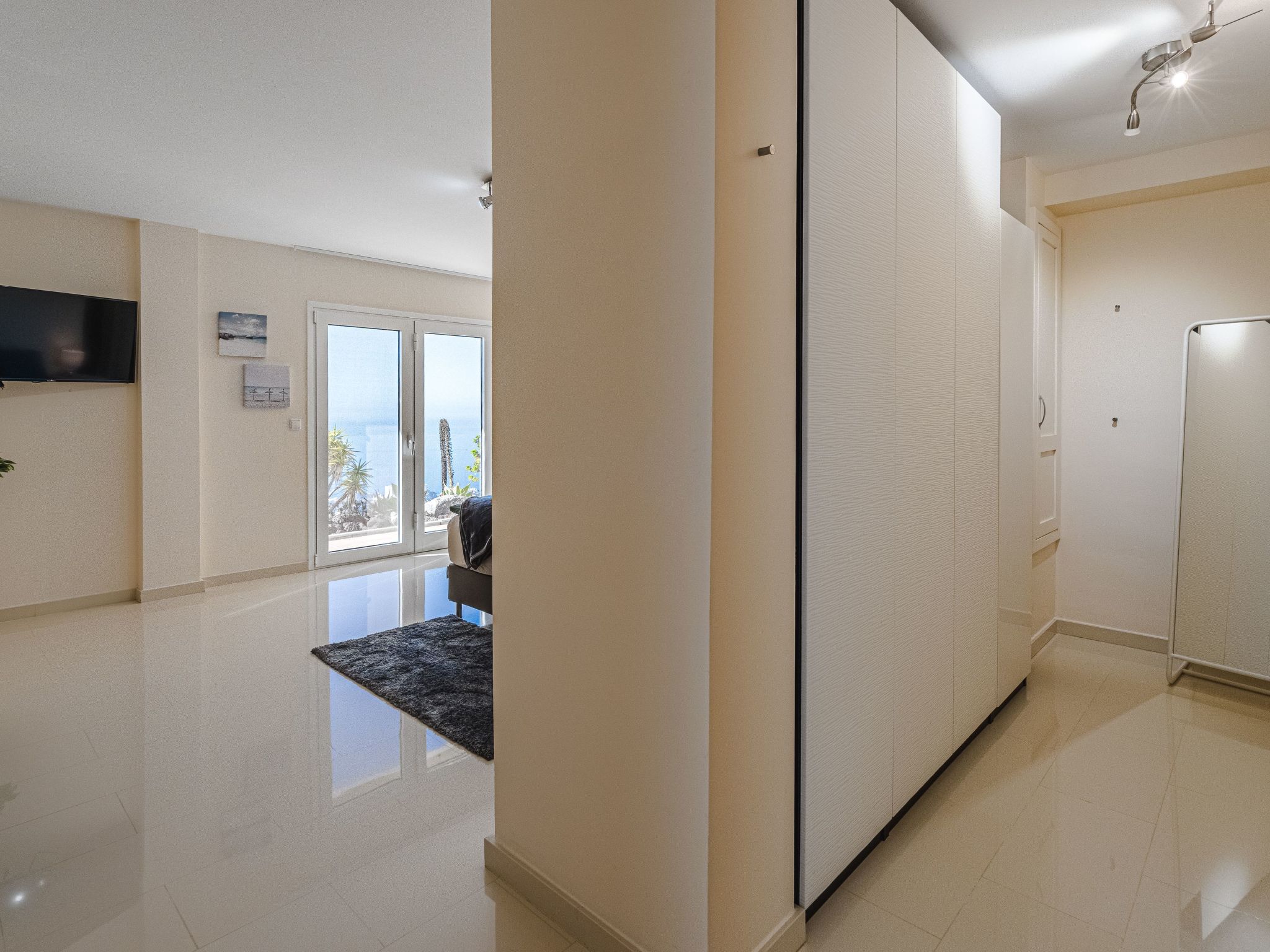 Luxusvilla mit fantastischem Meerblick-Binnen