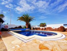 Luxueus chalet aan zee in Armeñime met verwarmd privézwembad en fitness - thumbnail 4