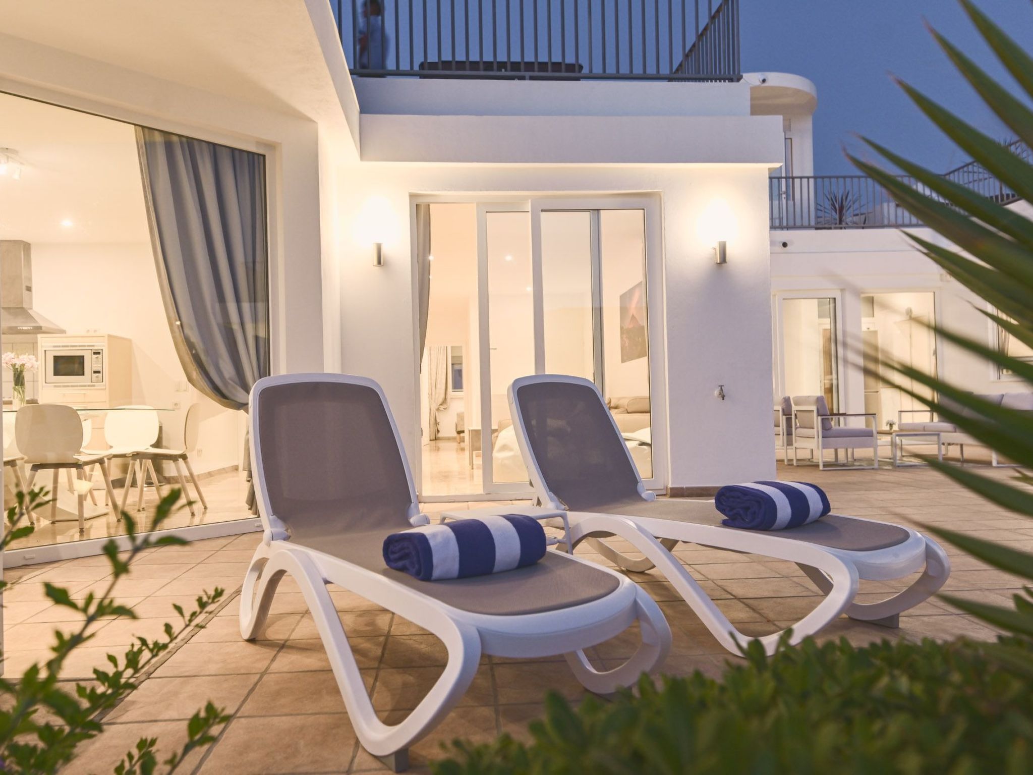 In Adeje mit privatem Pool-Inside