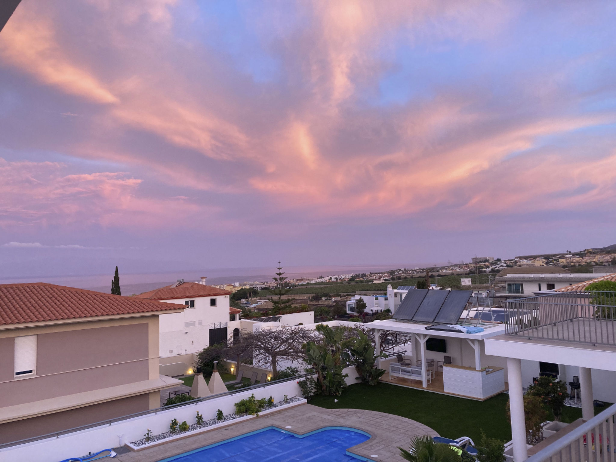 In Adeje mit privatem Pool-Outside