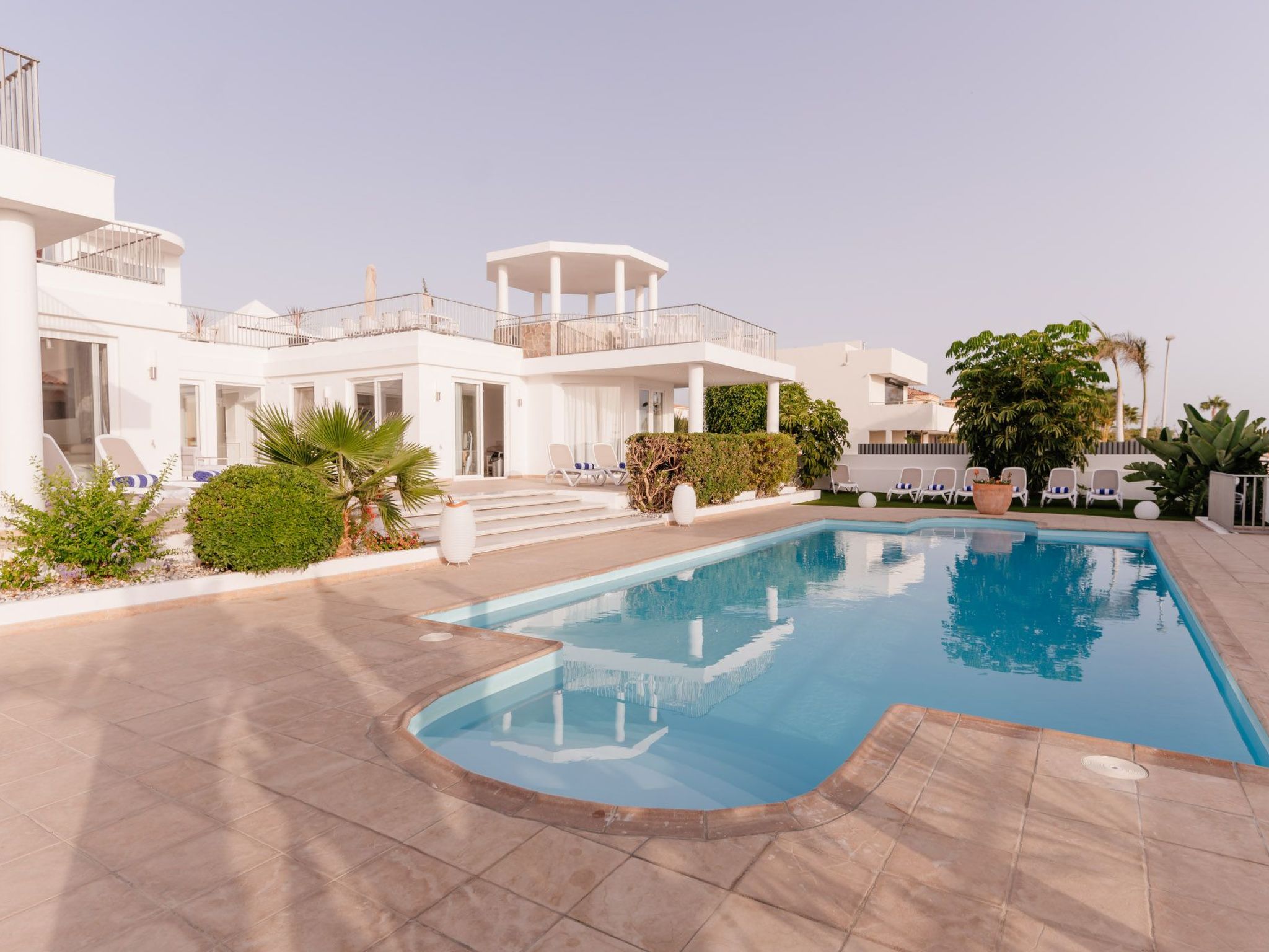 In Adeje mit privatem Pool-Outside