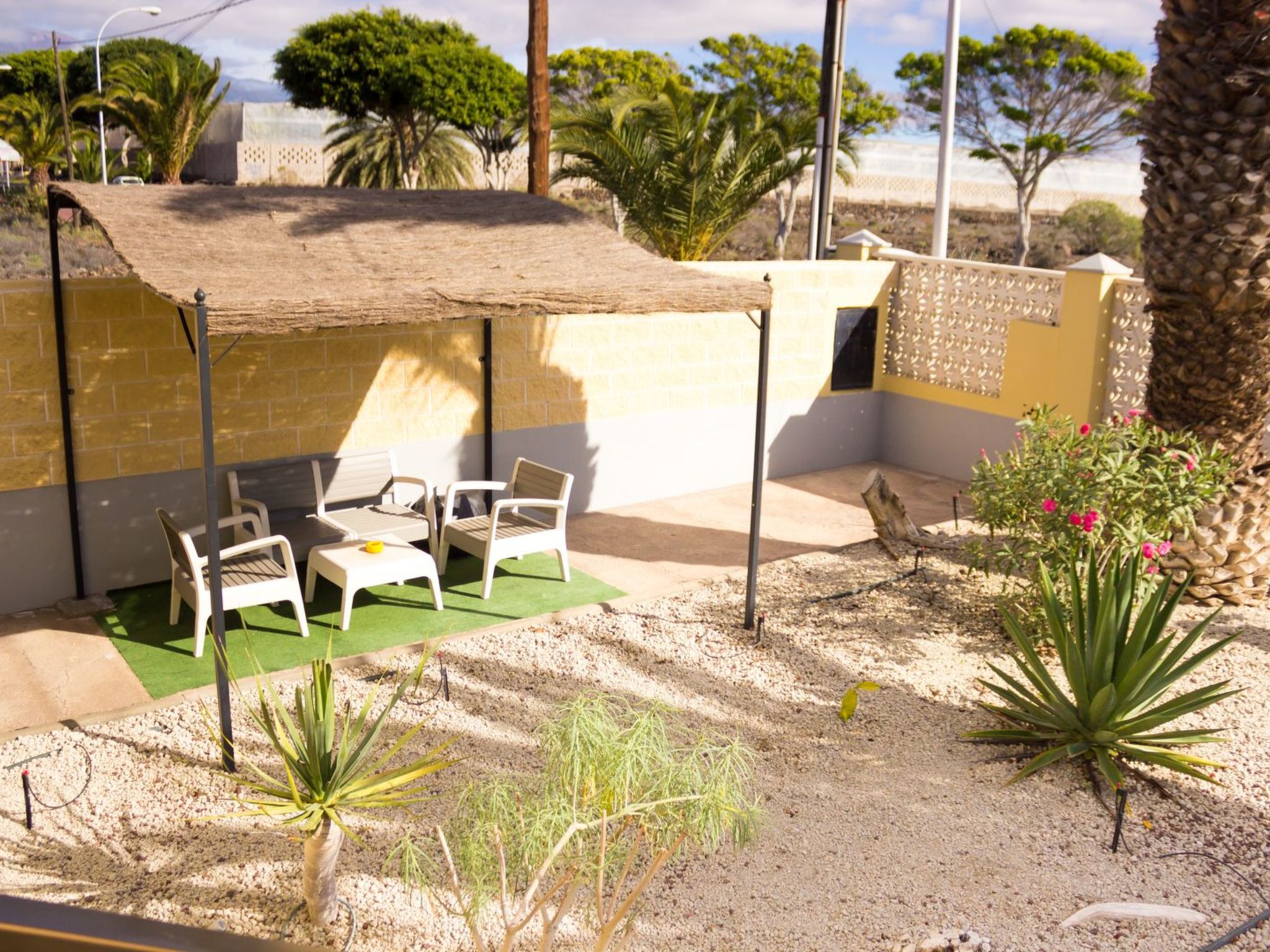 Geräumiges Haus mit exklusivem Schwimmbad und Solarium.-Binnen