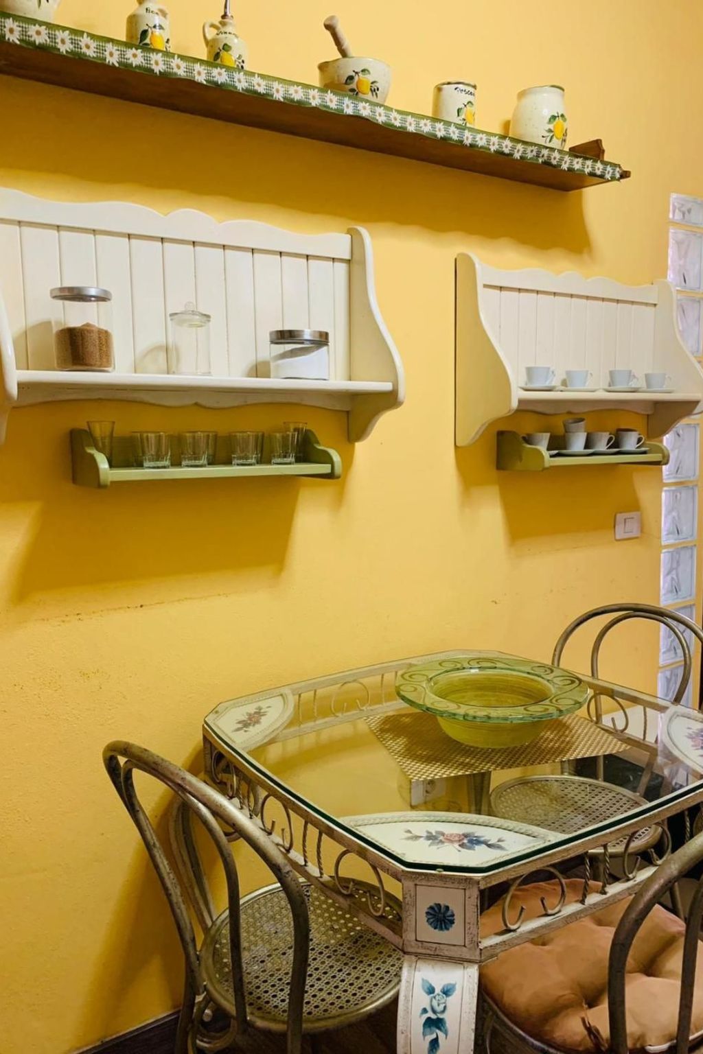 Geräumiges Haus mit exklusivem Schwimmbad und Solarium.-Binnen